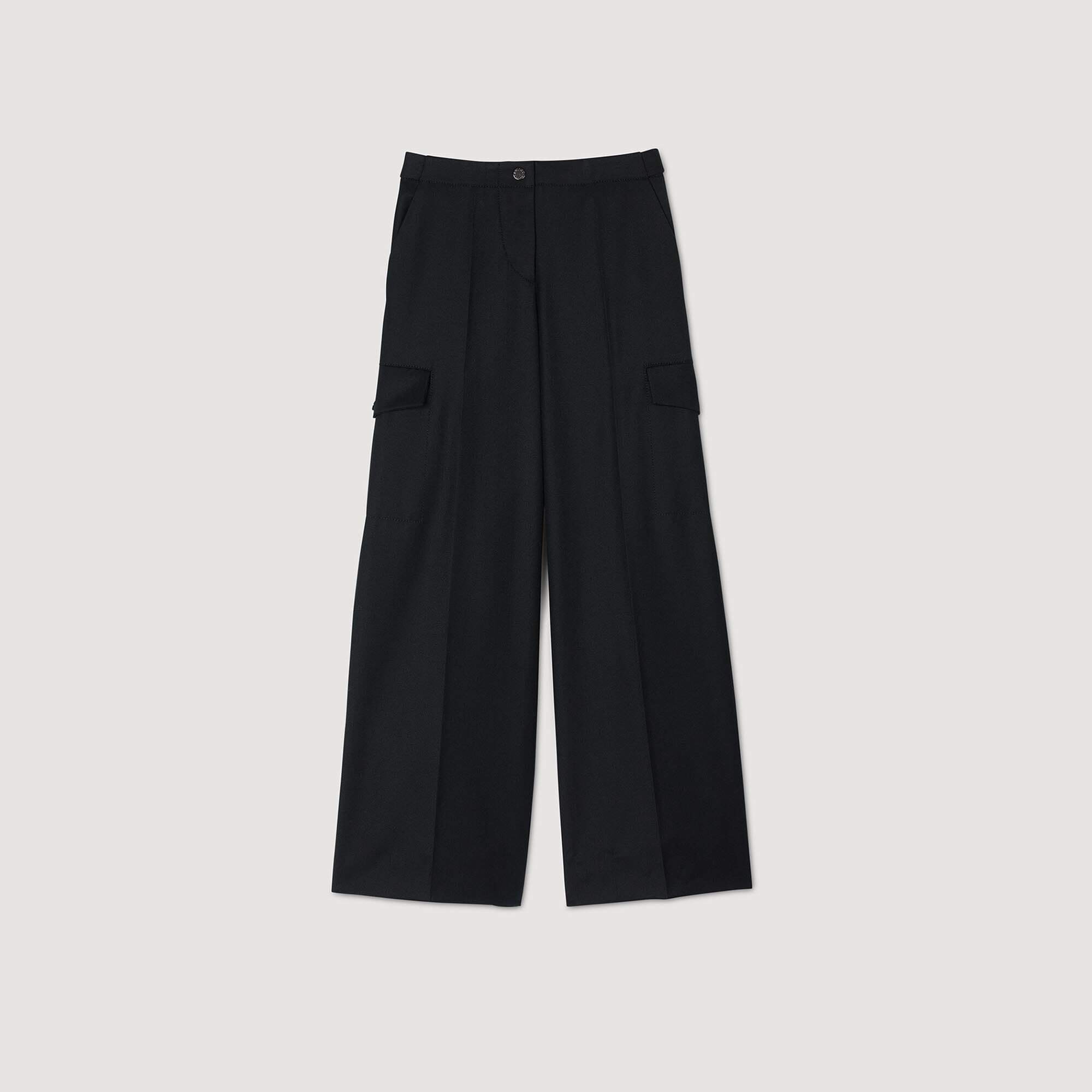 Pantaloni larghi