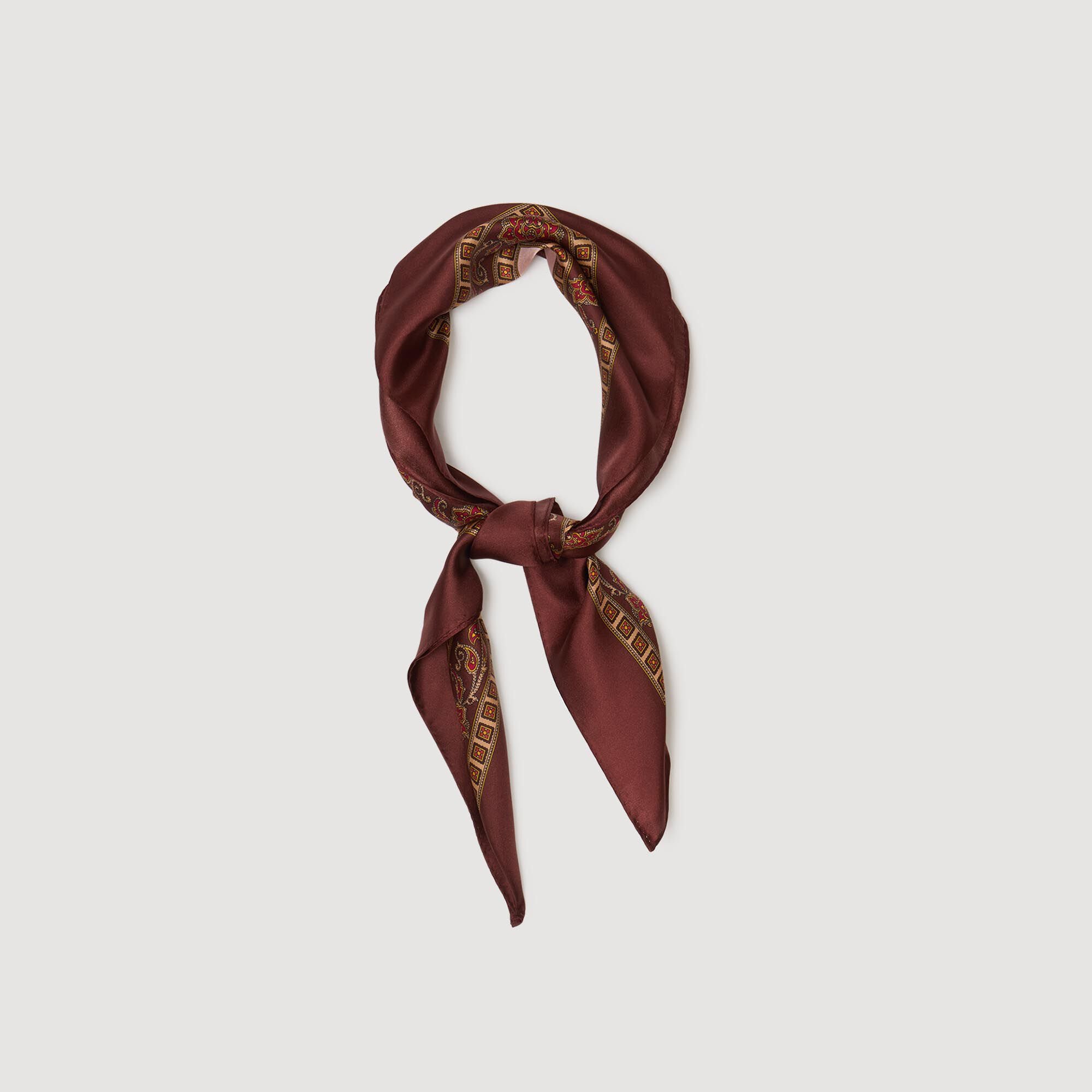 Foulard con stampa posizionata