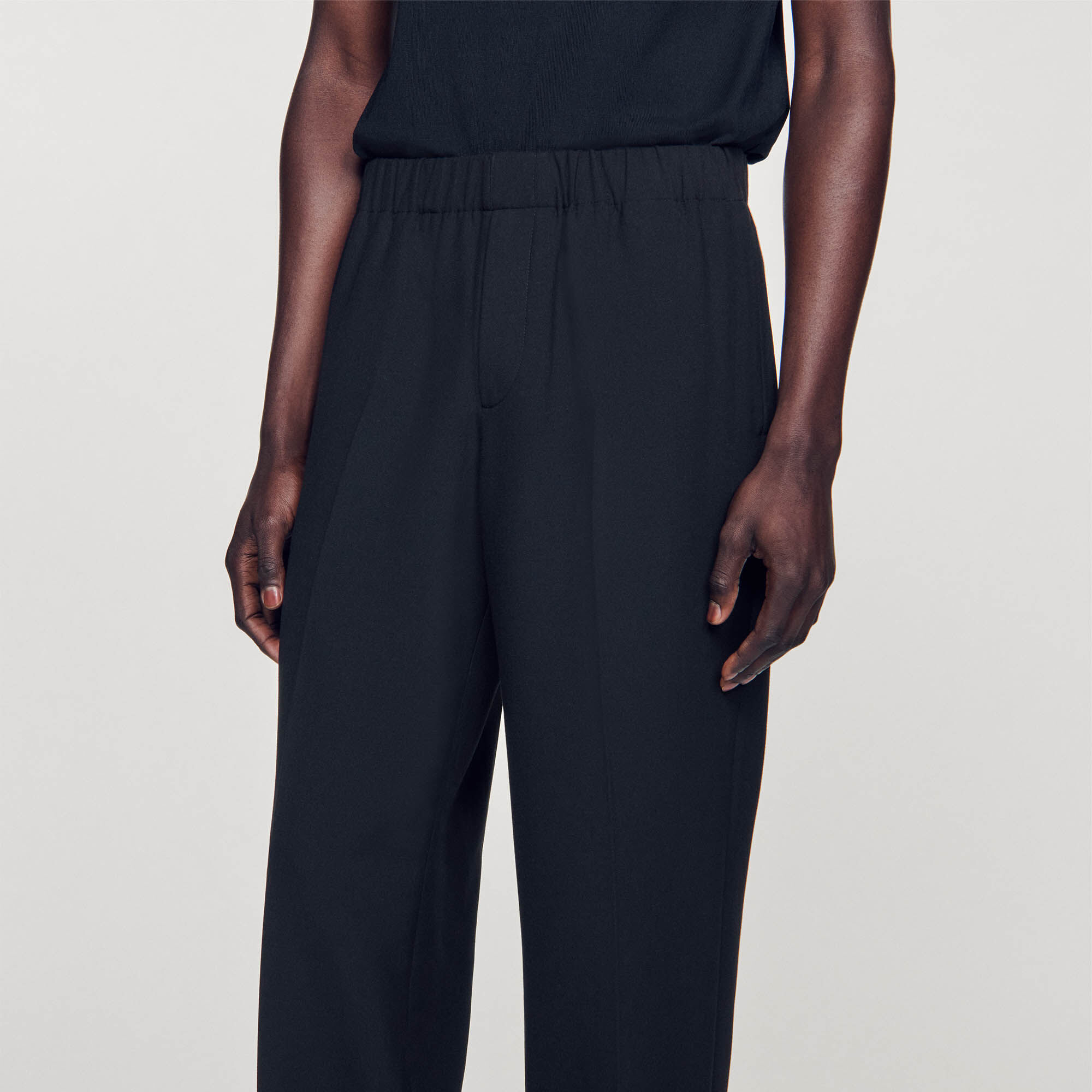 Pantaloni larghi