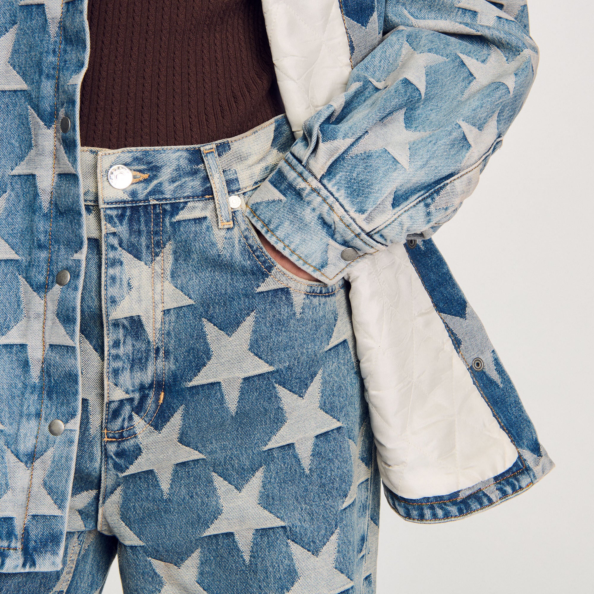 Giubbotto overshirt in jeans con stelle - Donna | Sandro