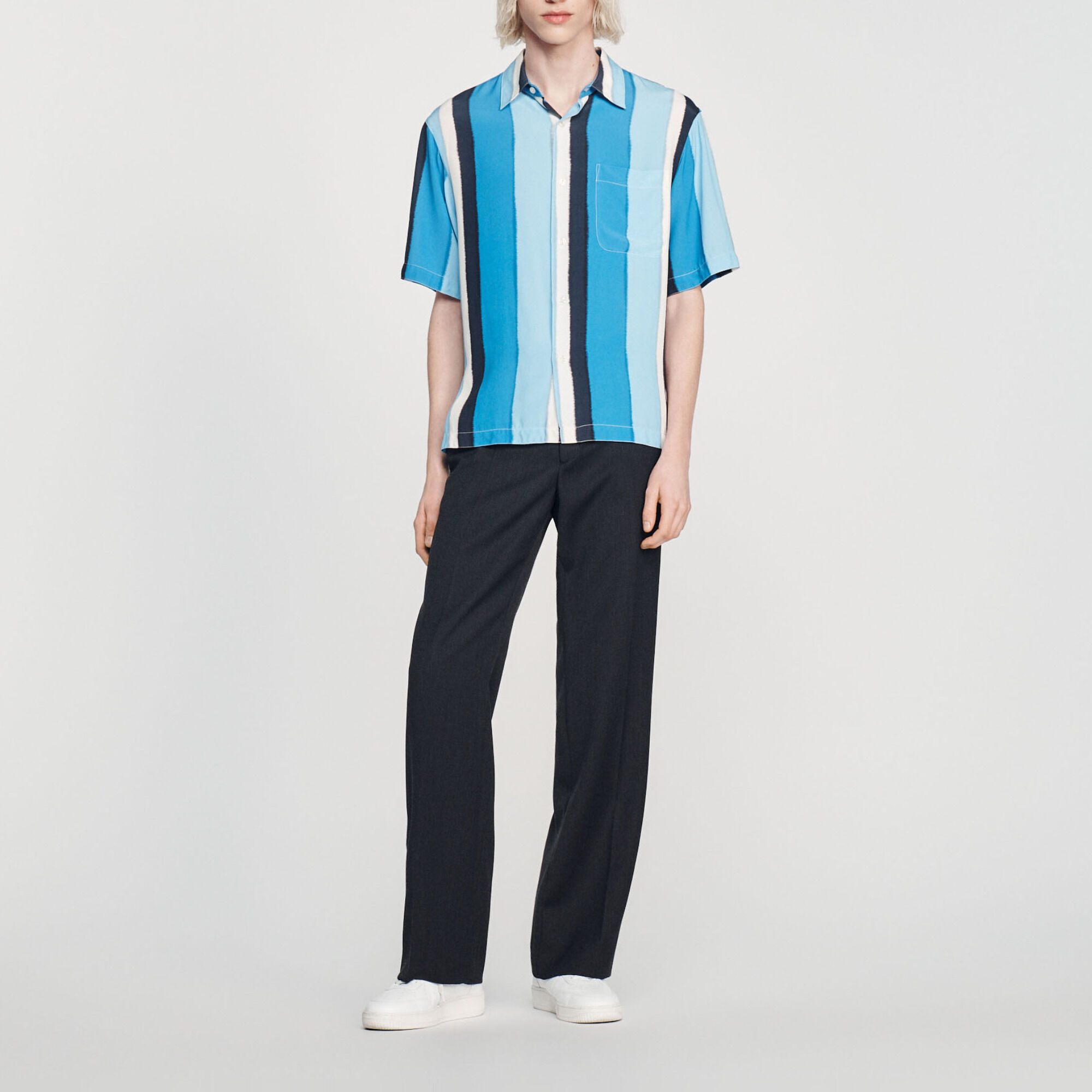 Camicia fluida a righe a maniche corte