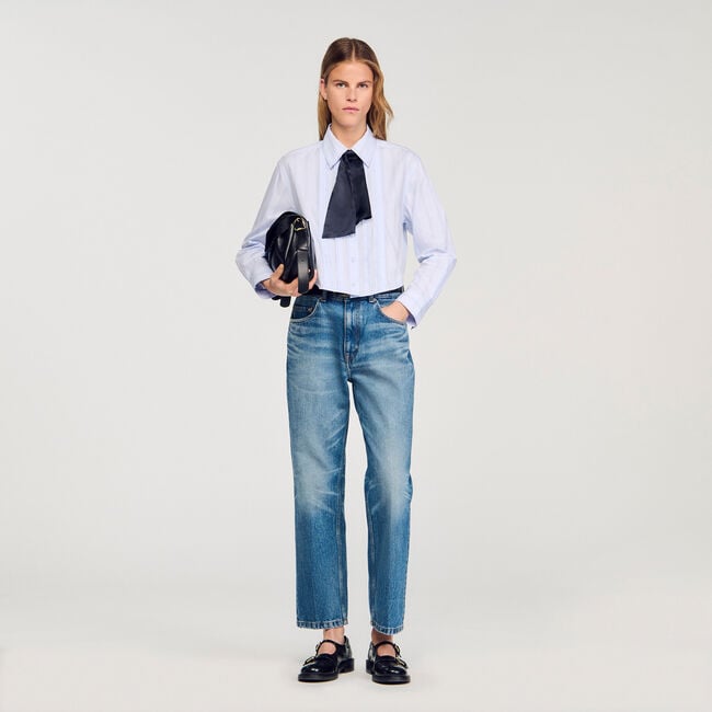 Camicia corta con cravatta rimossa
