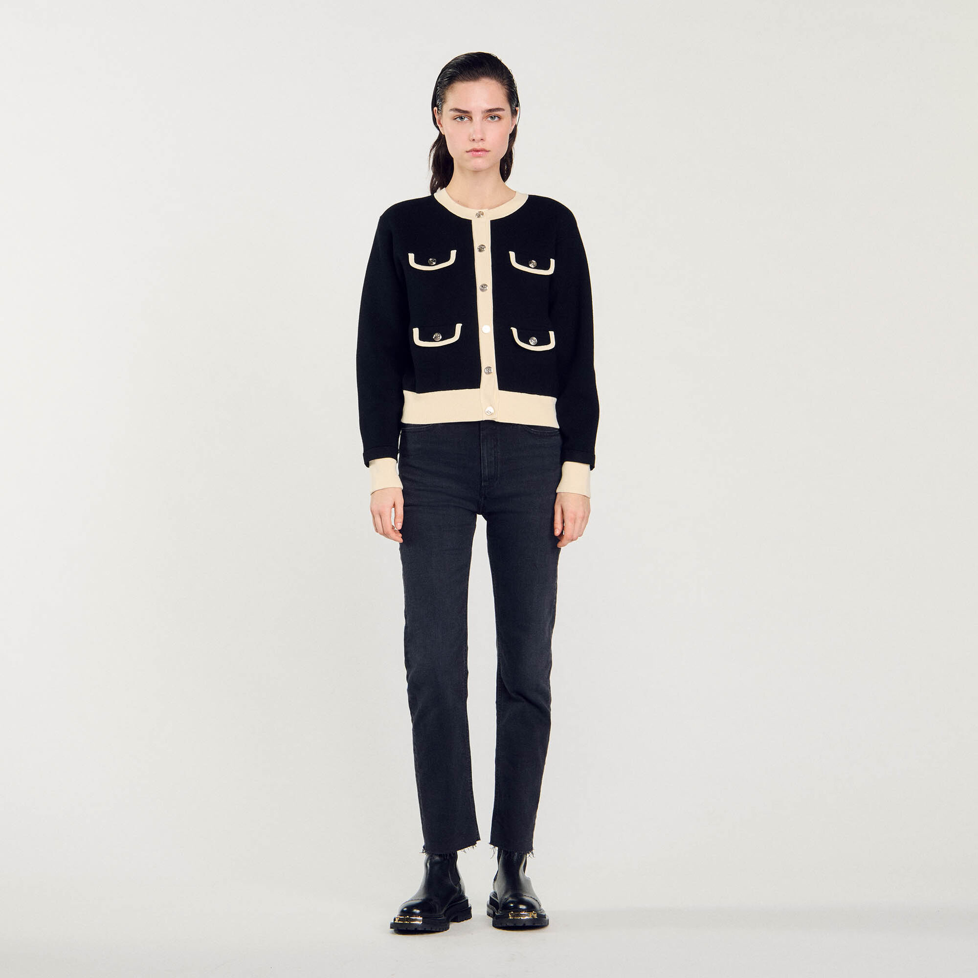 Cardigan bicolore con bottoni