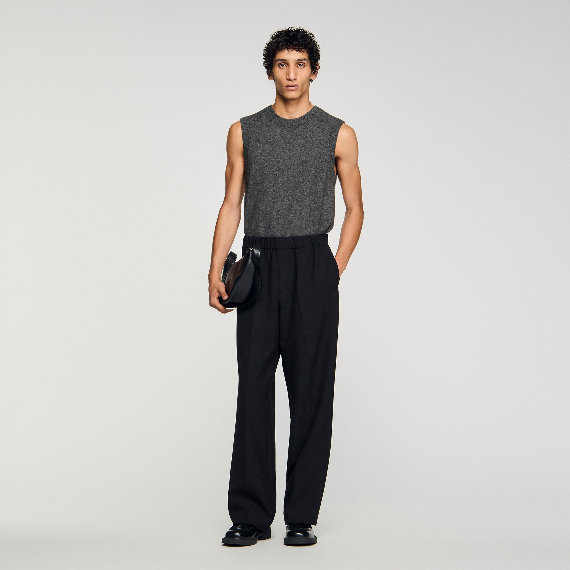 Pantaloni larghi