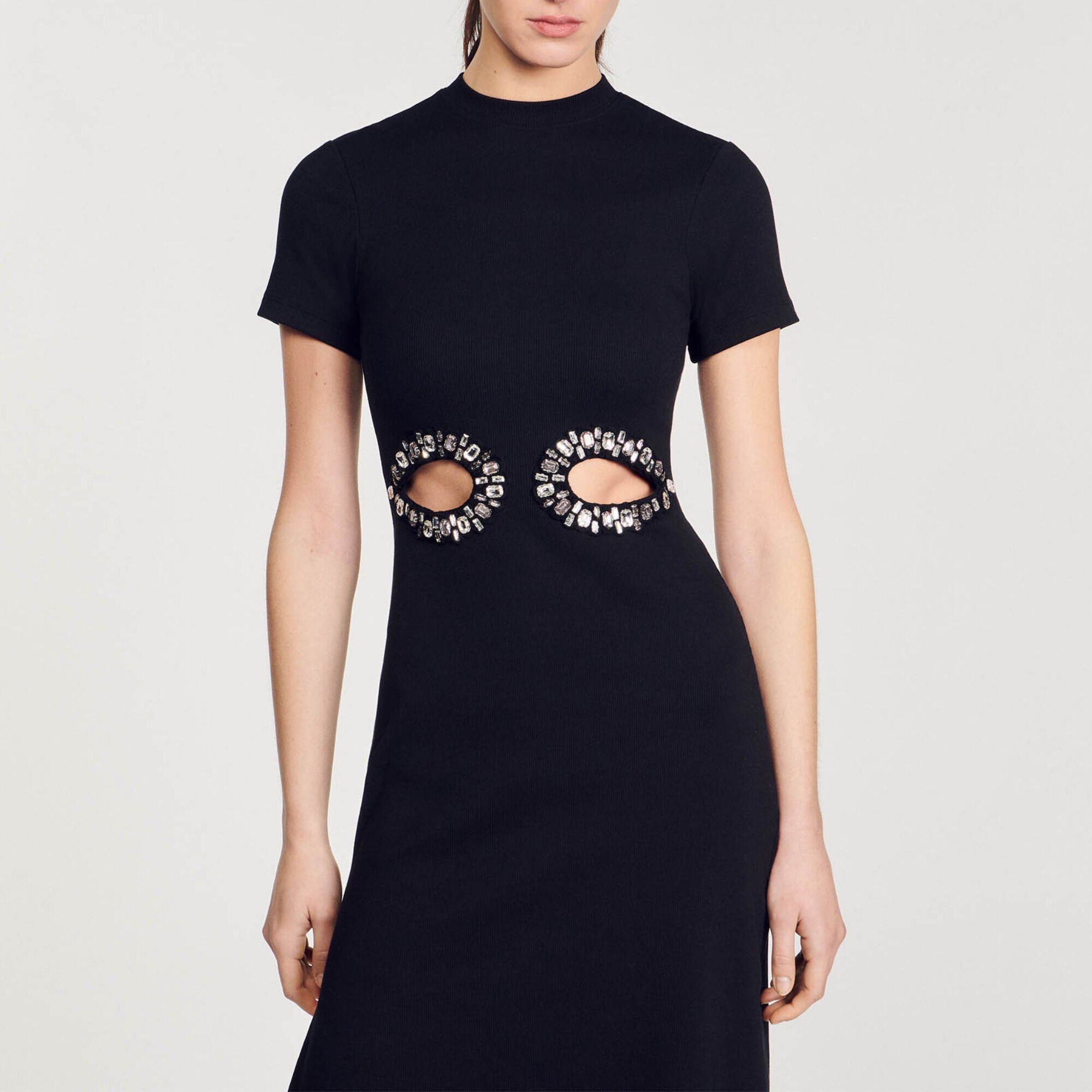 Abito midi con cut-out glitterati