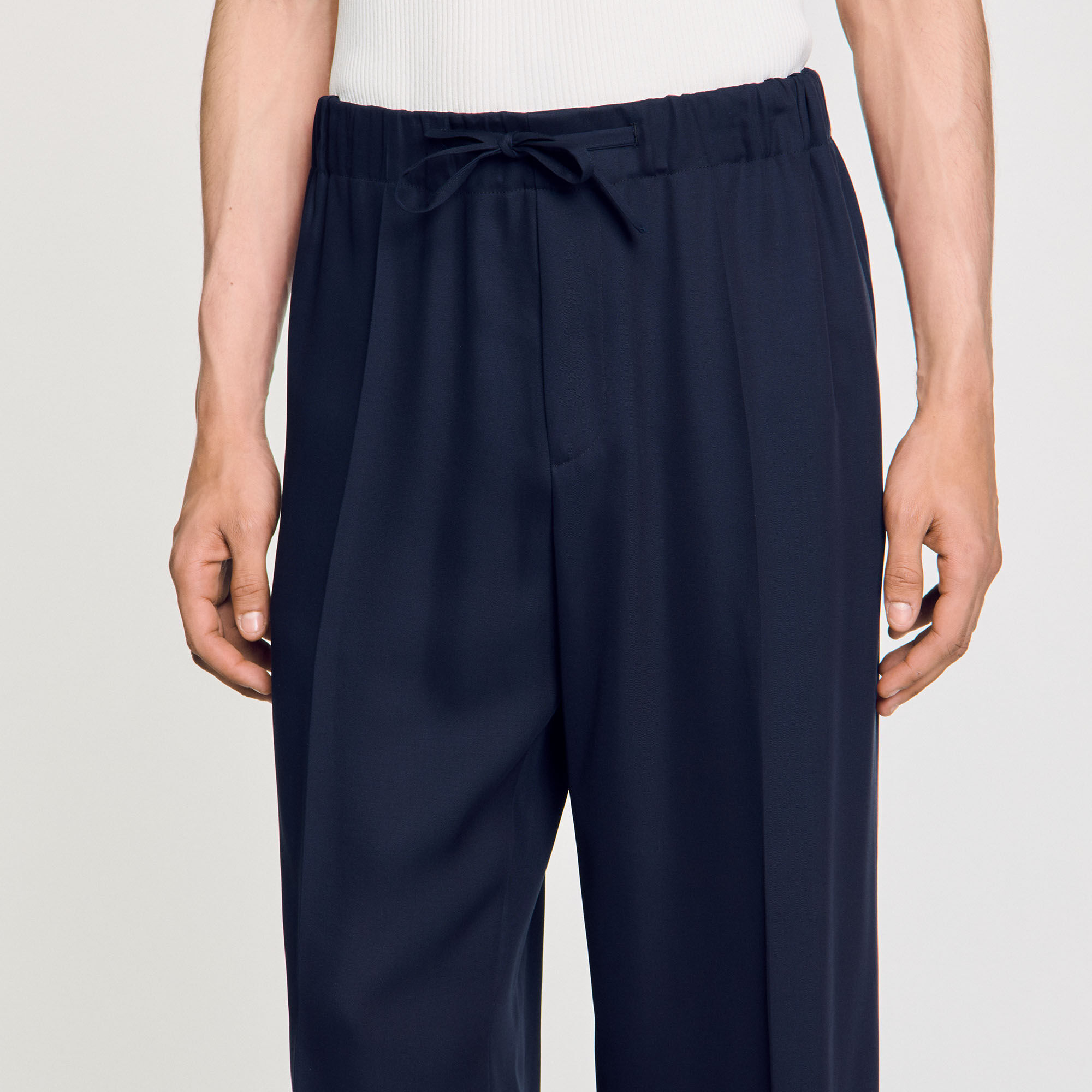 Pantaloni elasticizzati larghi