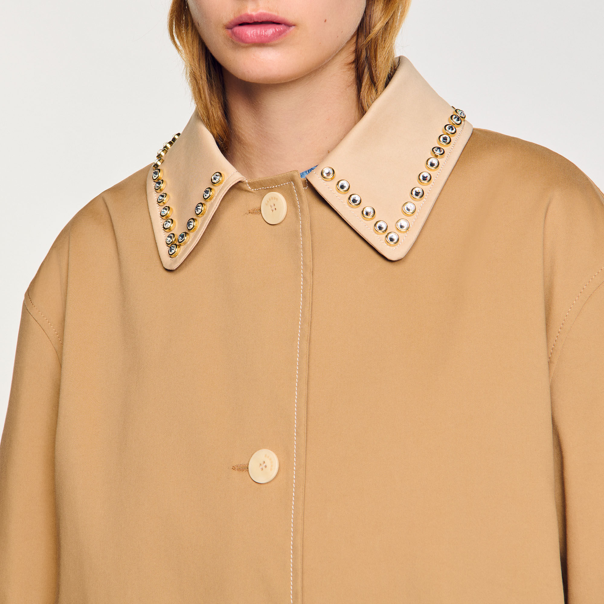 Trench con colletto glitterato