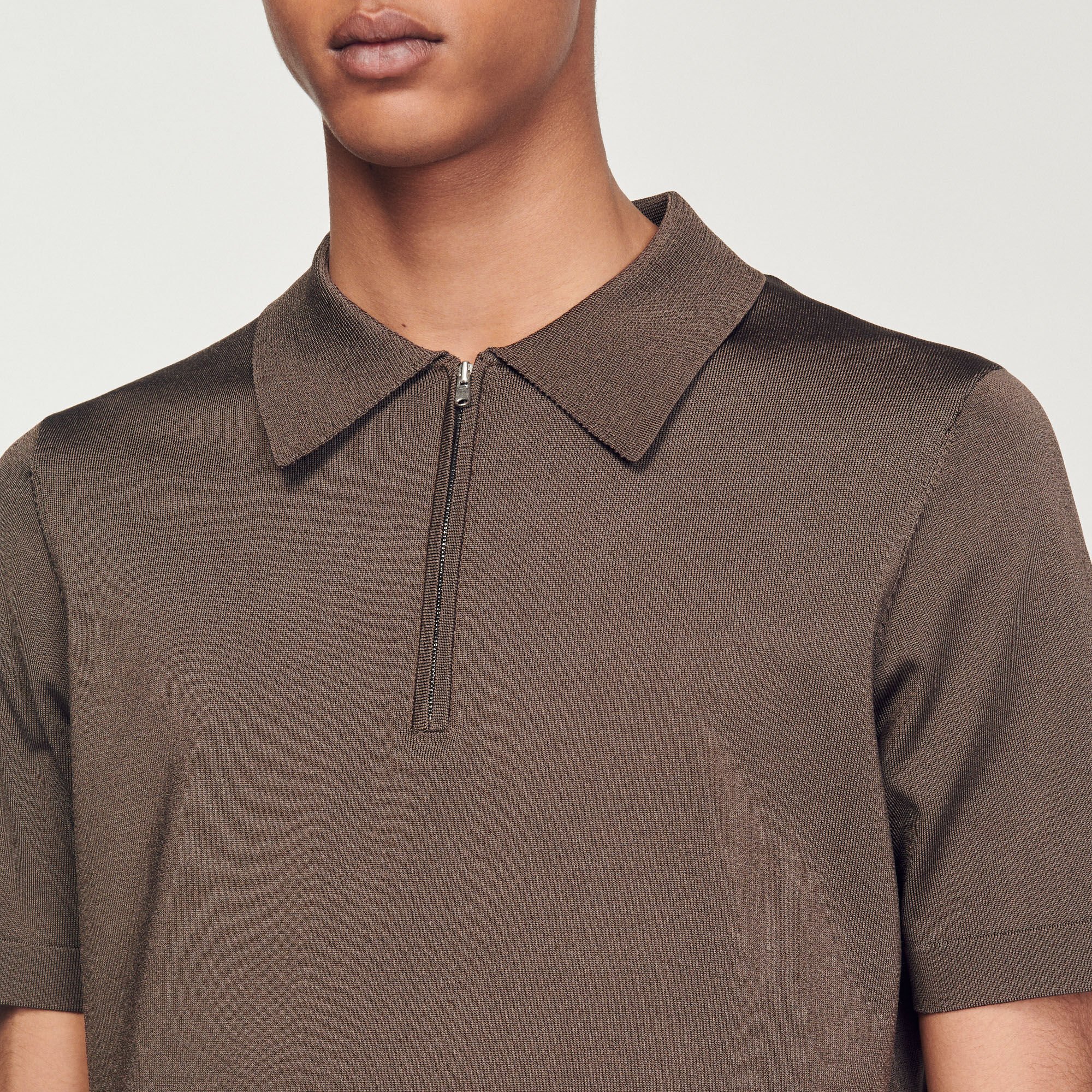 Polo in maglia con colletto con zip
