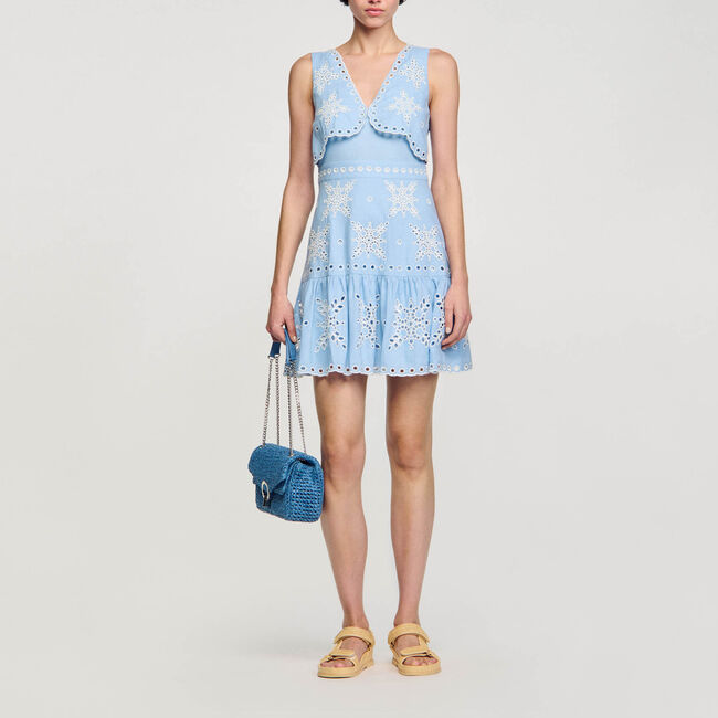 Abito corto con sangallo