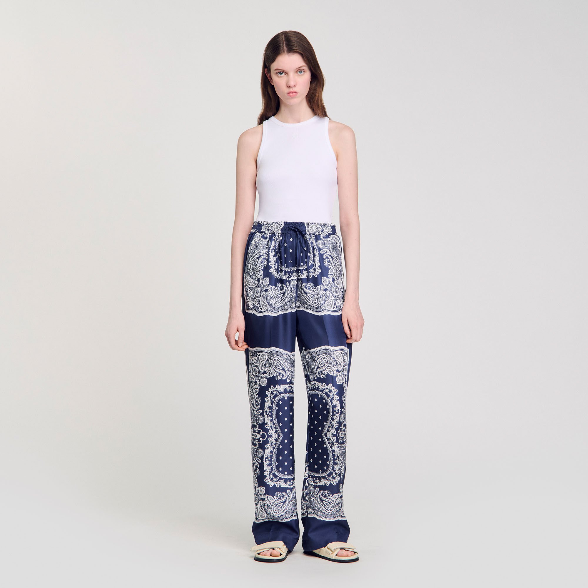 Pantaloni fluidi stampa a bandana