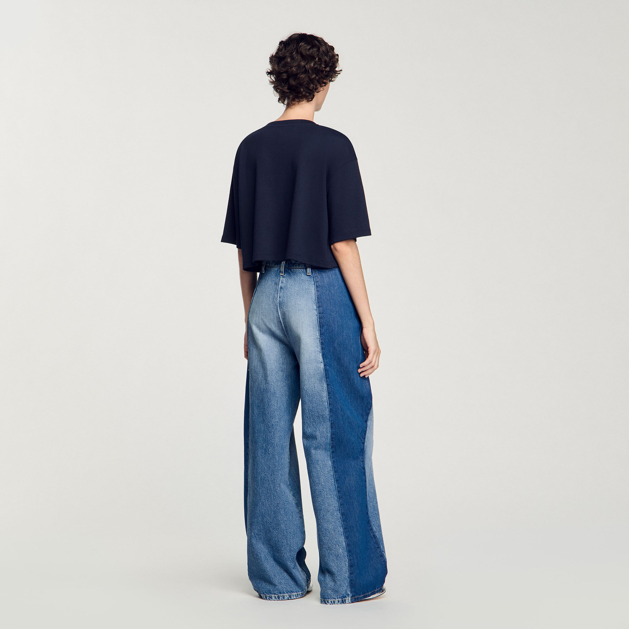 T-shirt con dettagli a perline