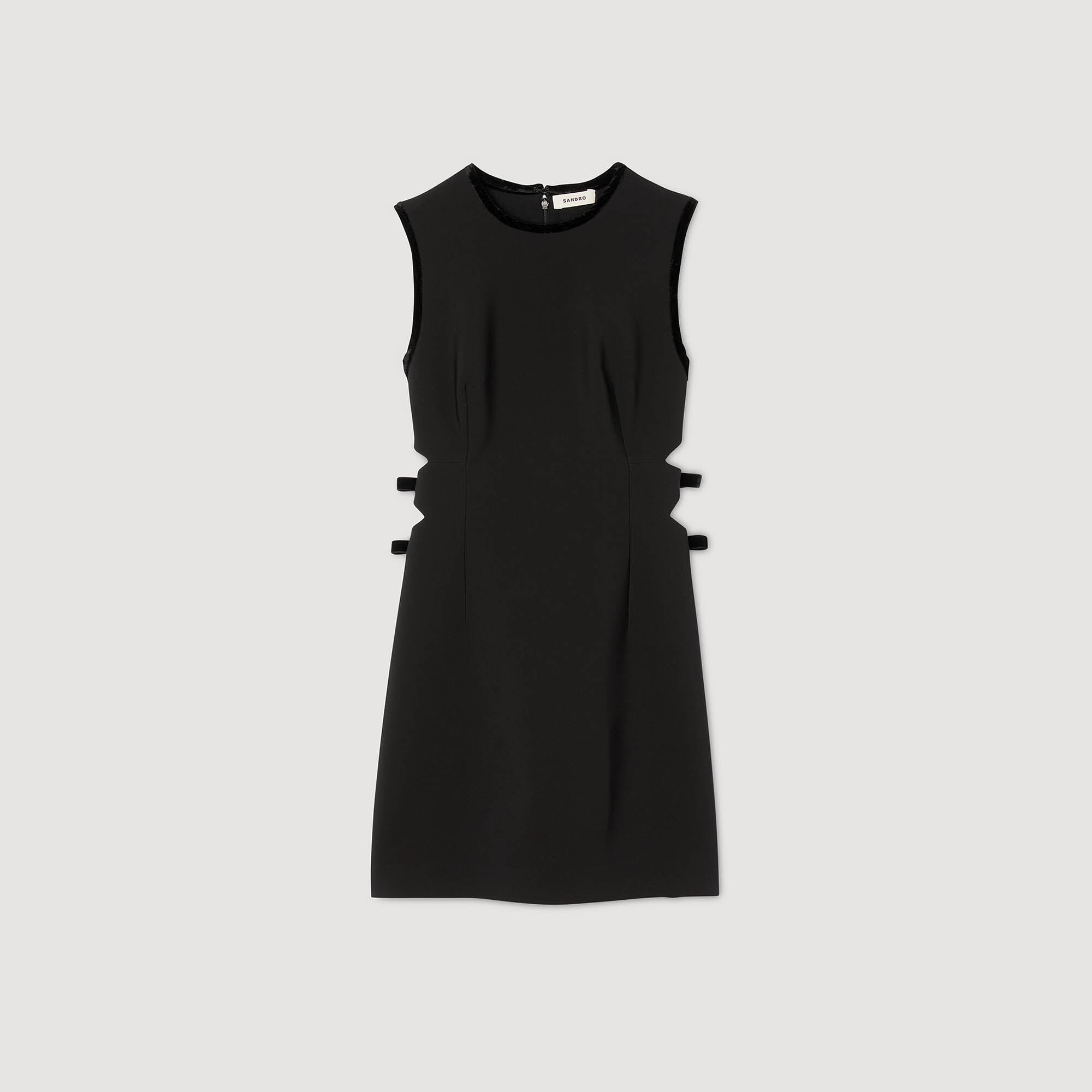 Abito corto con cut-out