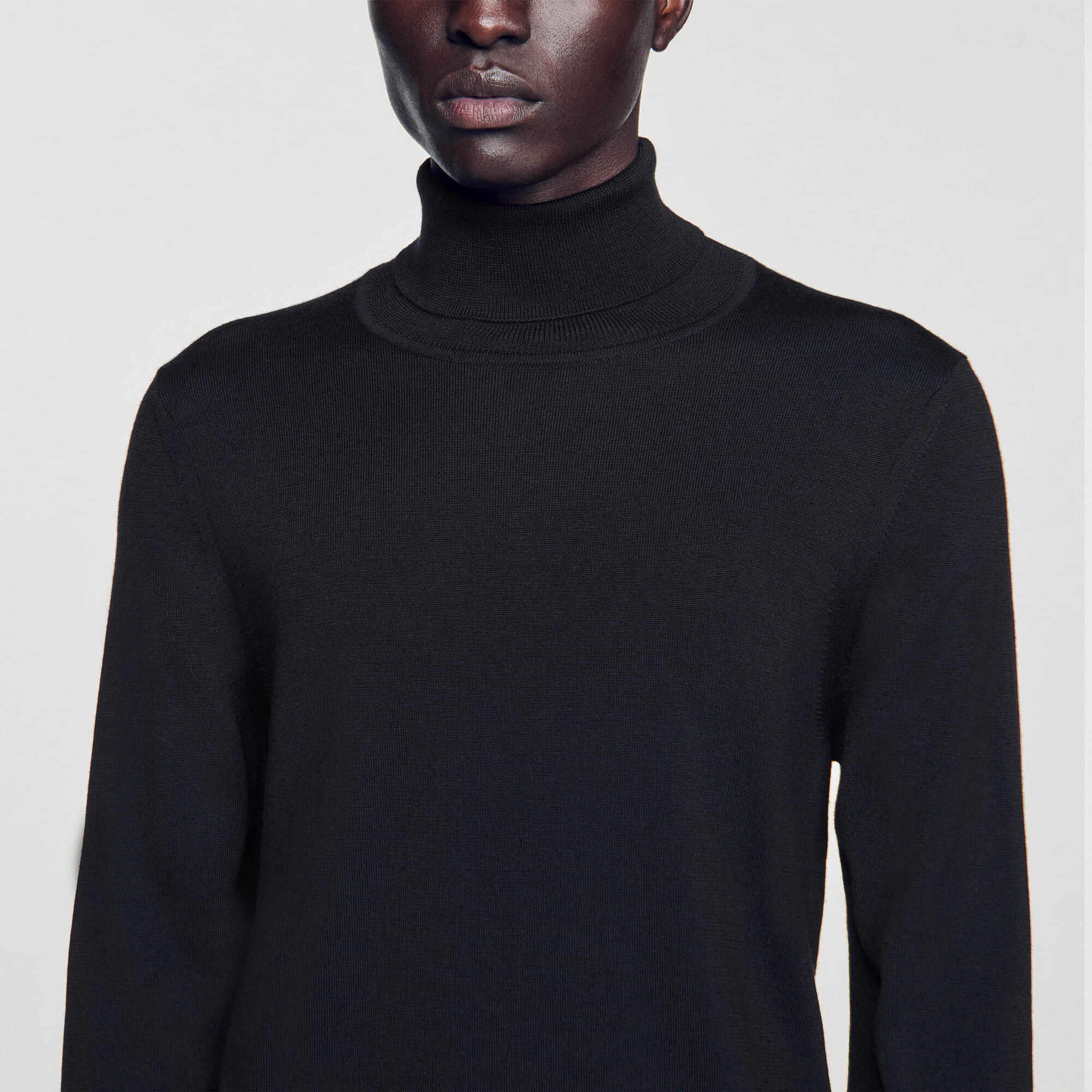 Pullover a collo alto in lana