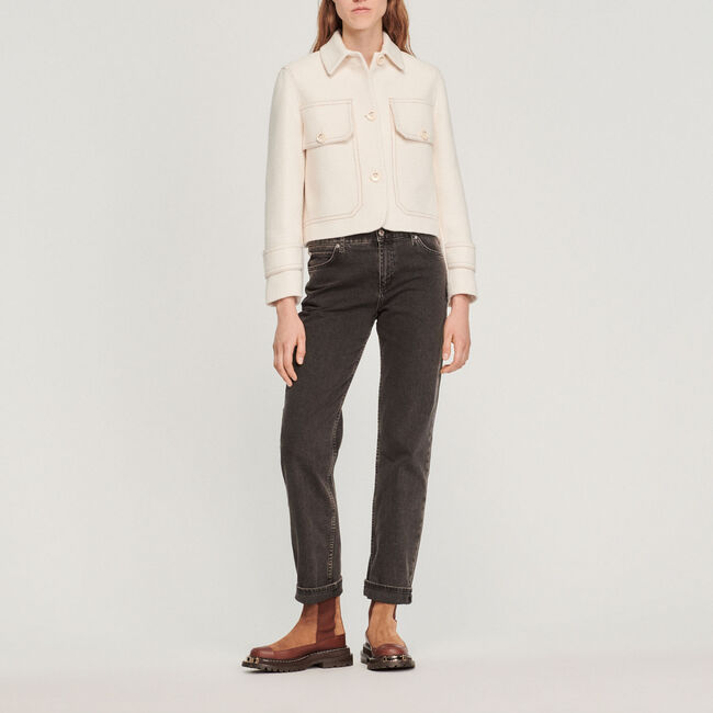 Cappotto corto con bottoni