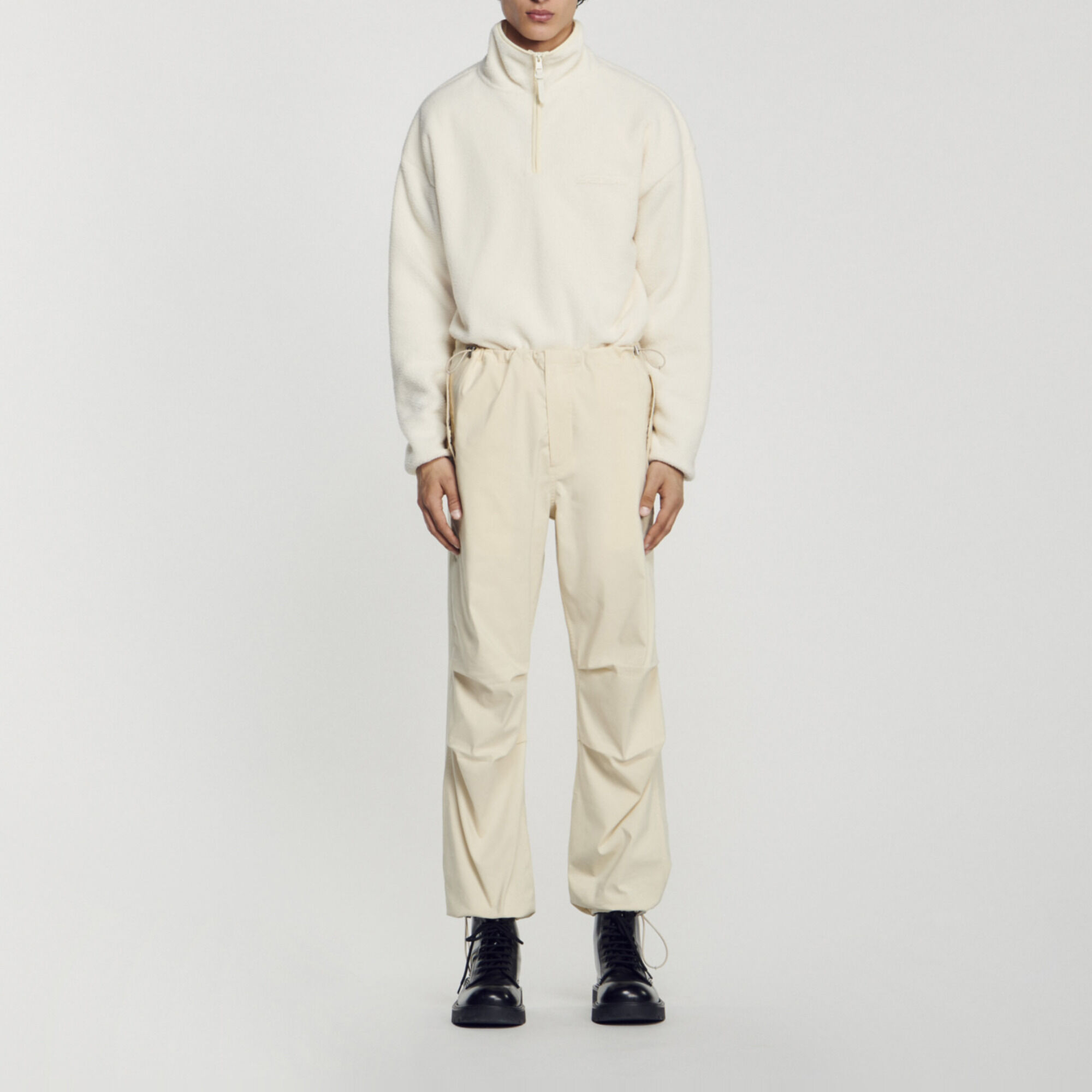 Pantaloni prachute