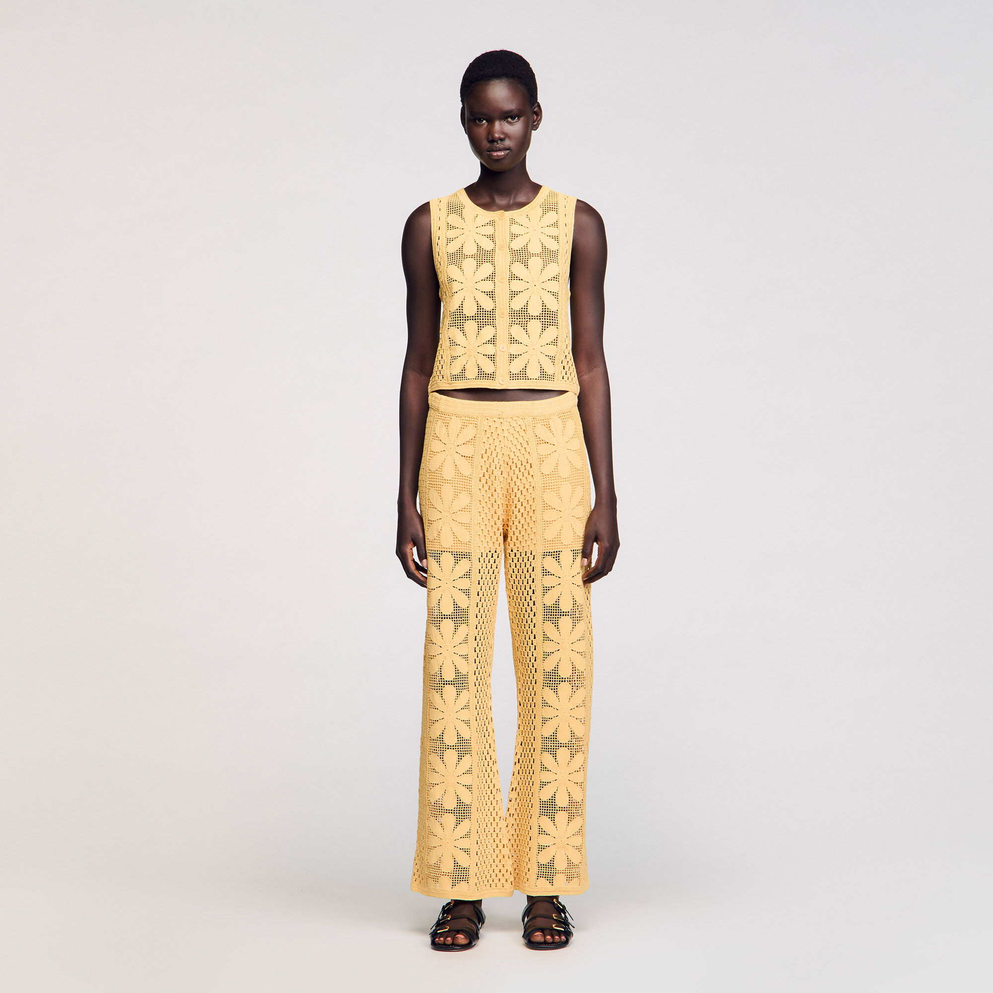 Pantaloni dritti in crochet