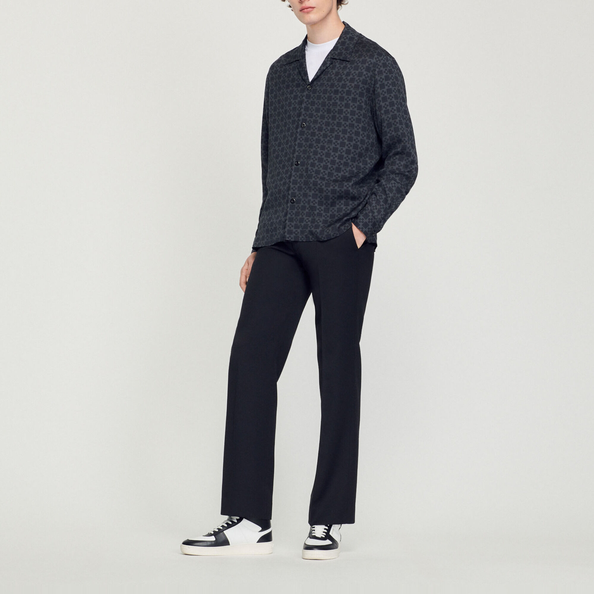 Camicia fluida con collo a pescecane