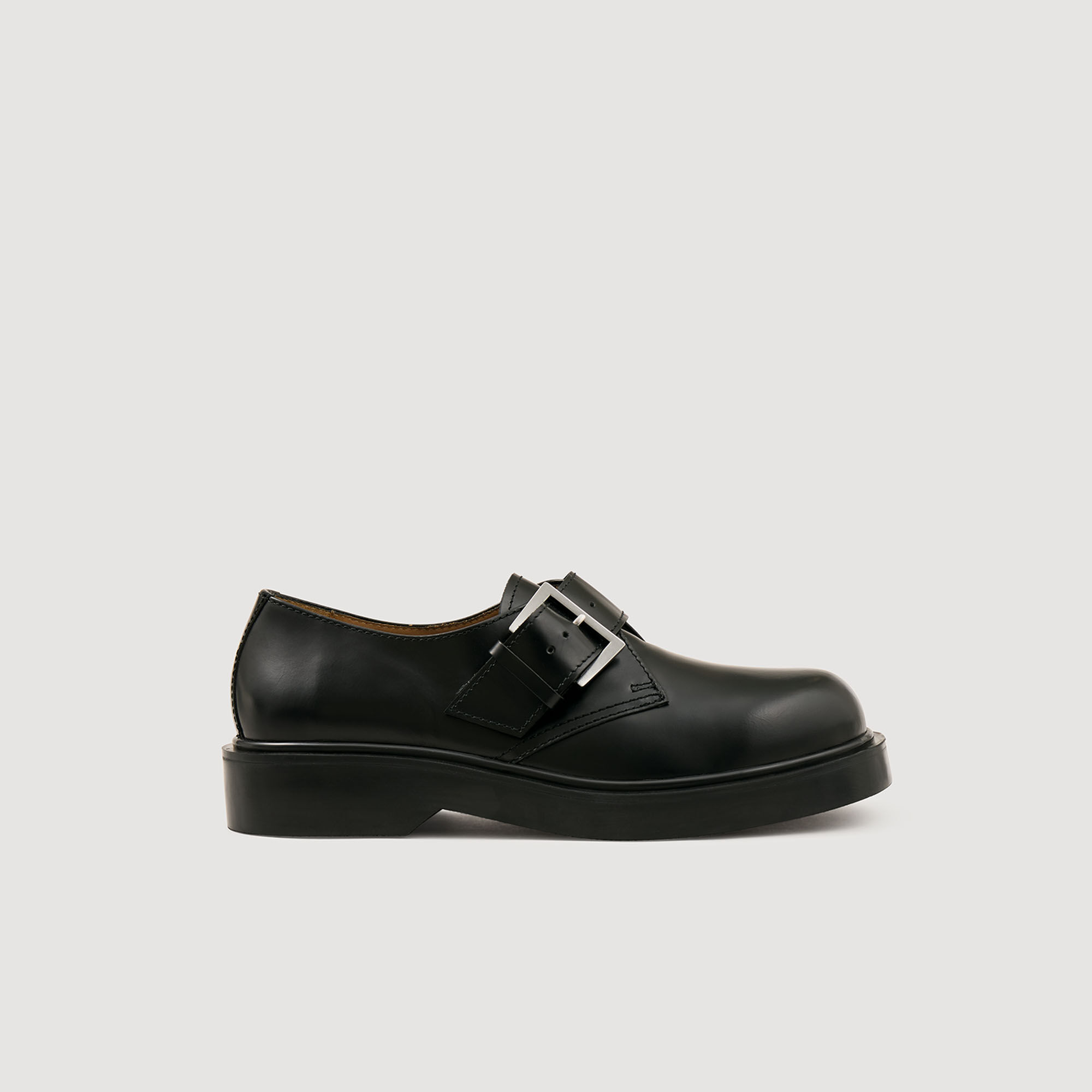 Derby in pelle lucida