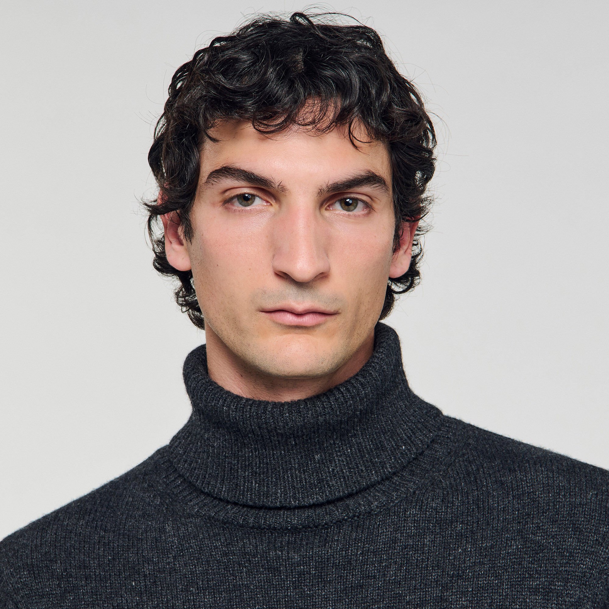 Maglione dolcevita in lana e cashmere