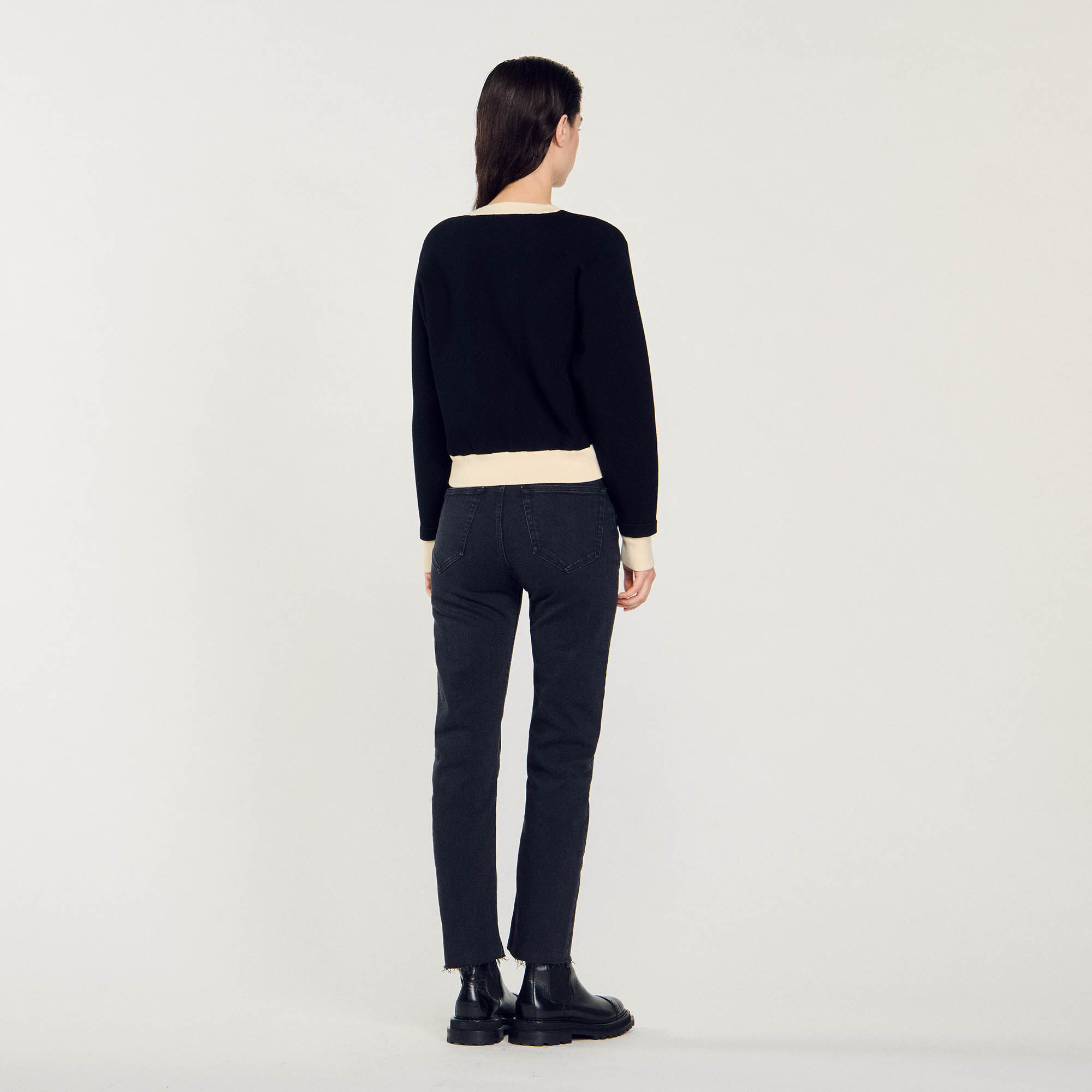 Cardigan bicolore con bottoni