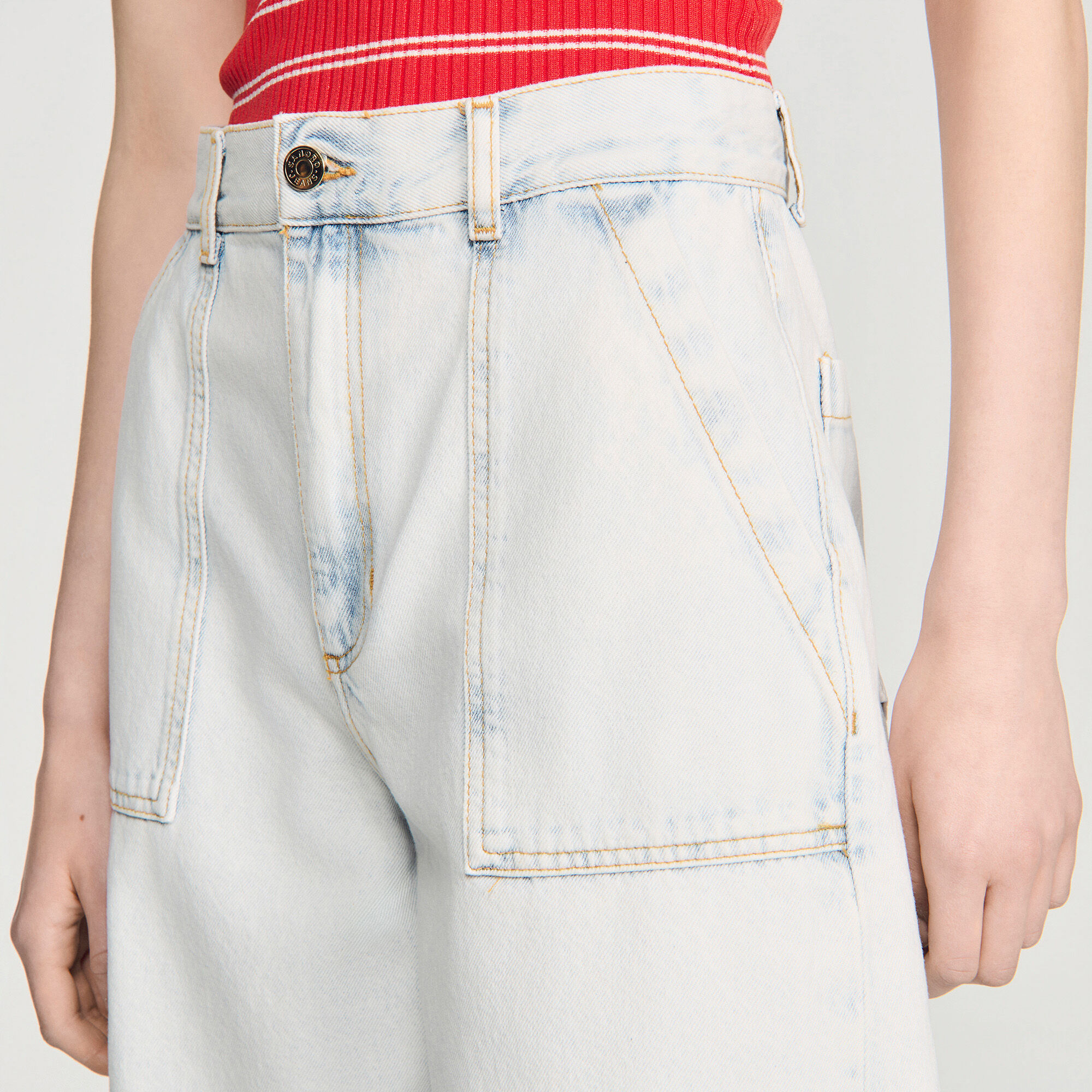 Bermuda di jeans d&eacute;lav&eacute;