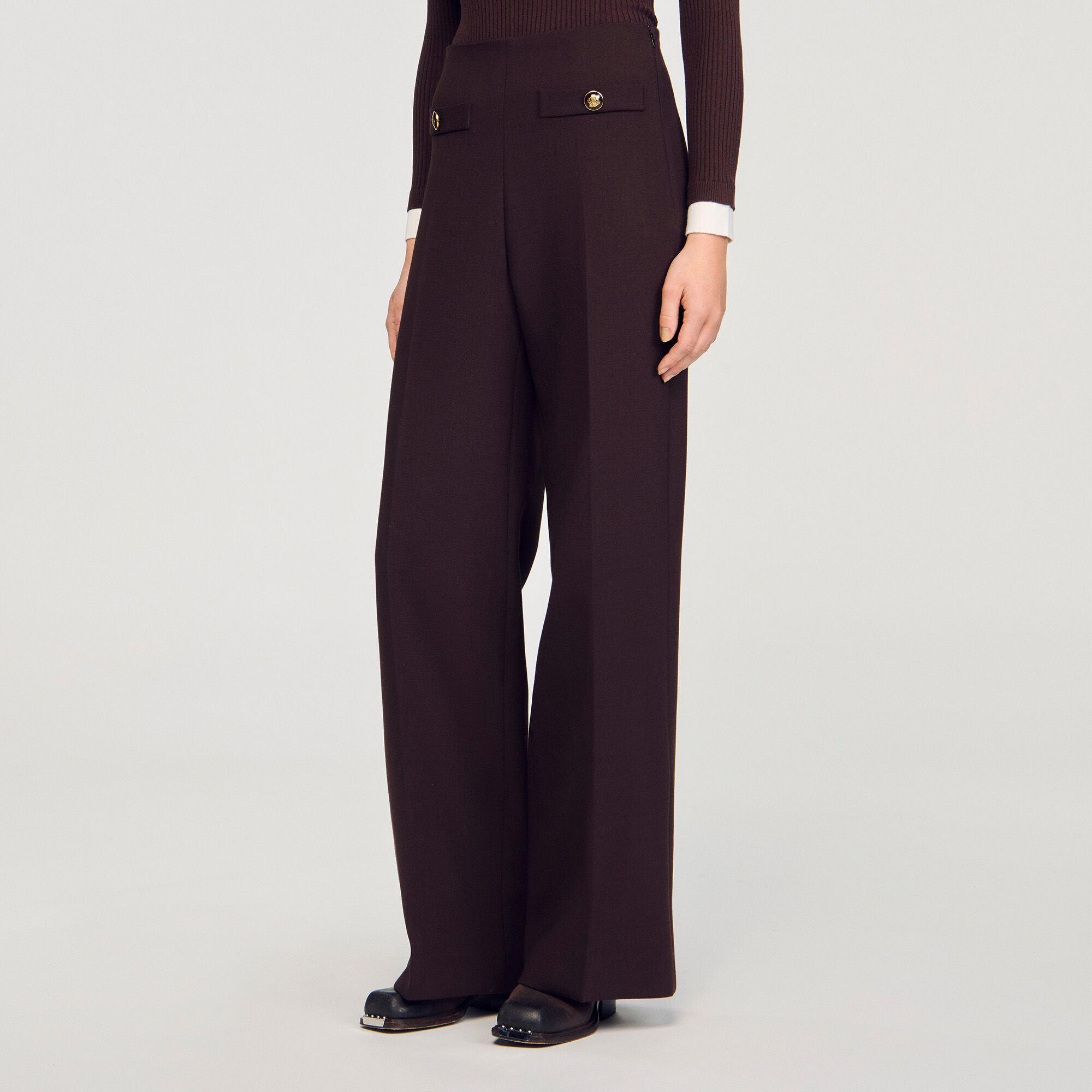 Pantaloni svasati