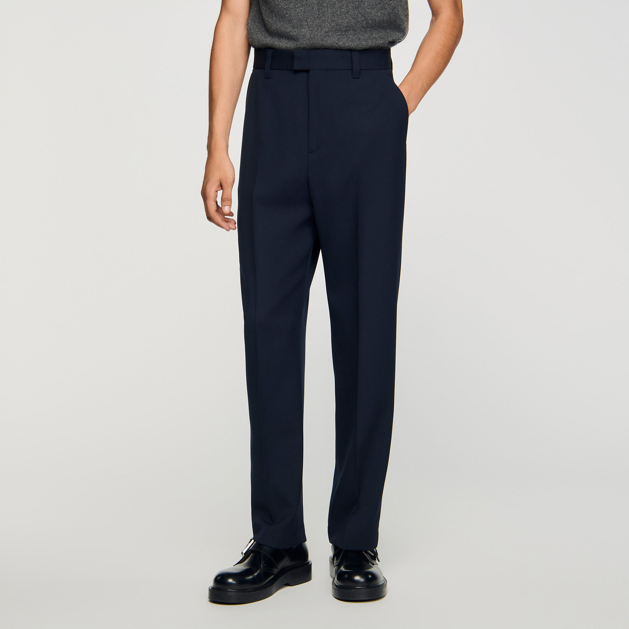 Pantaloni larghi