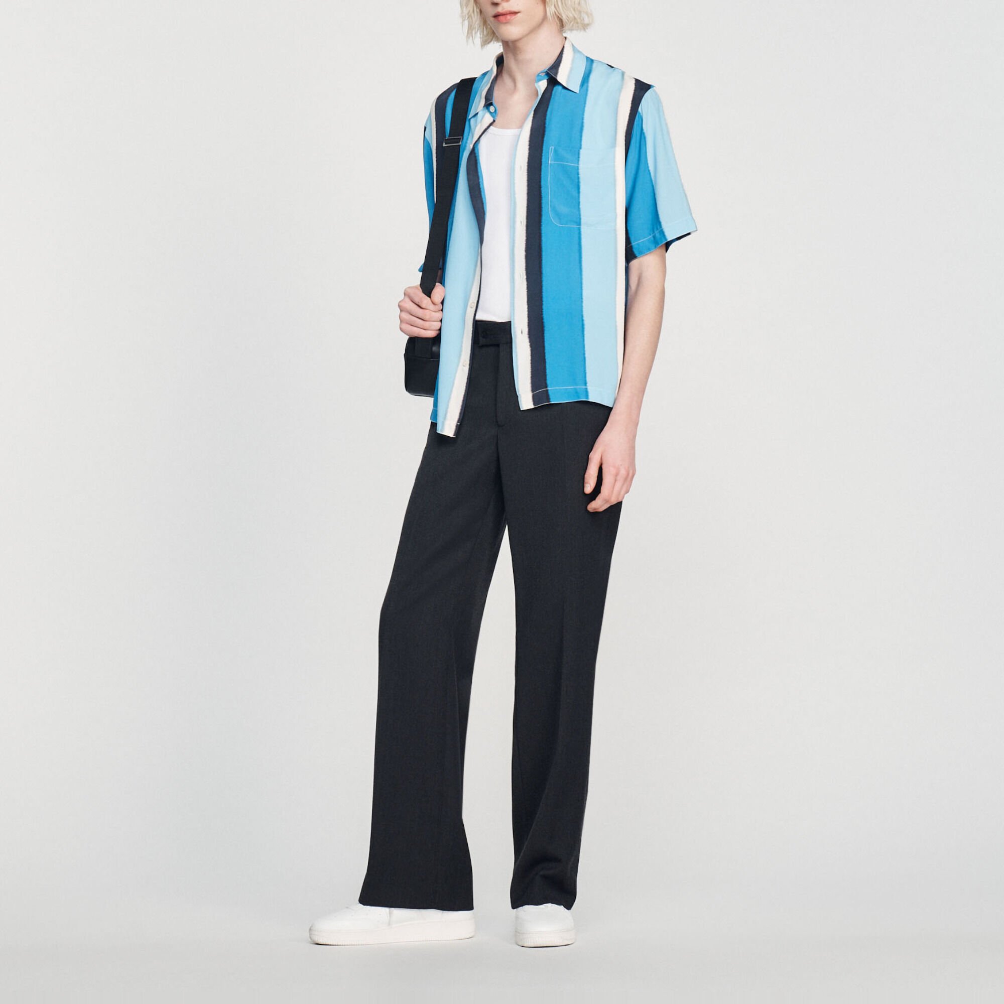 Camicia fluida a righe a maniche corte