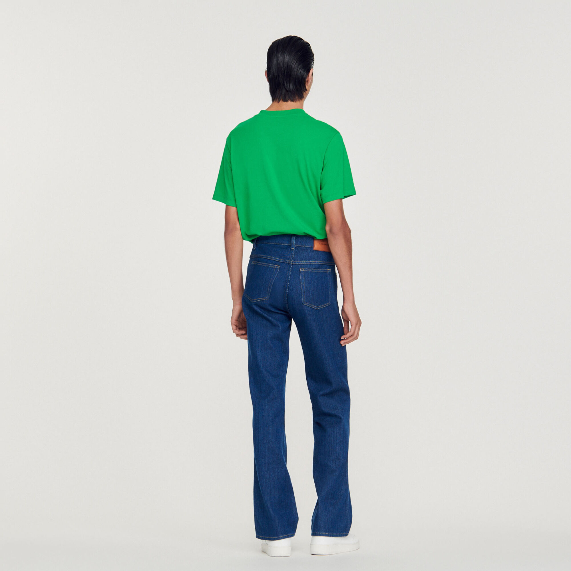 Jeans svasati a vita alta