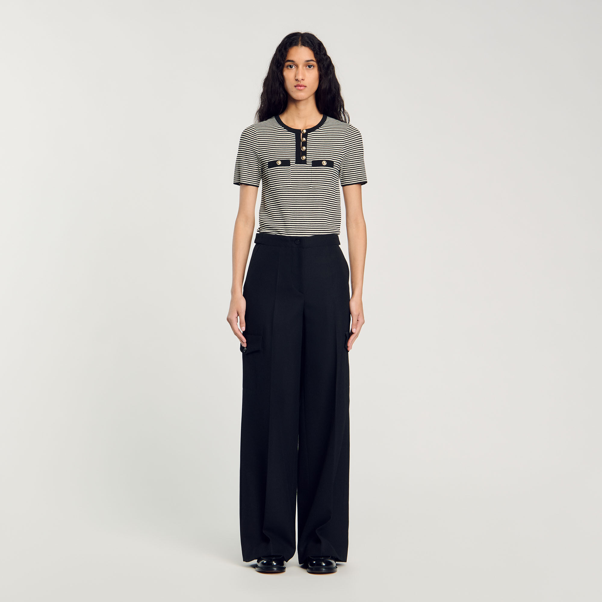 Pantaloni larghi