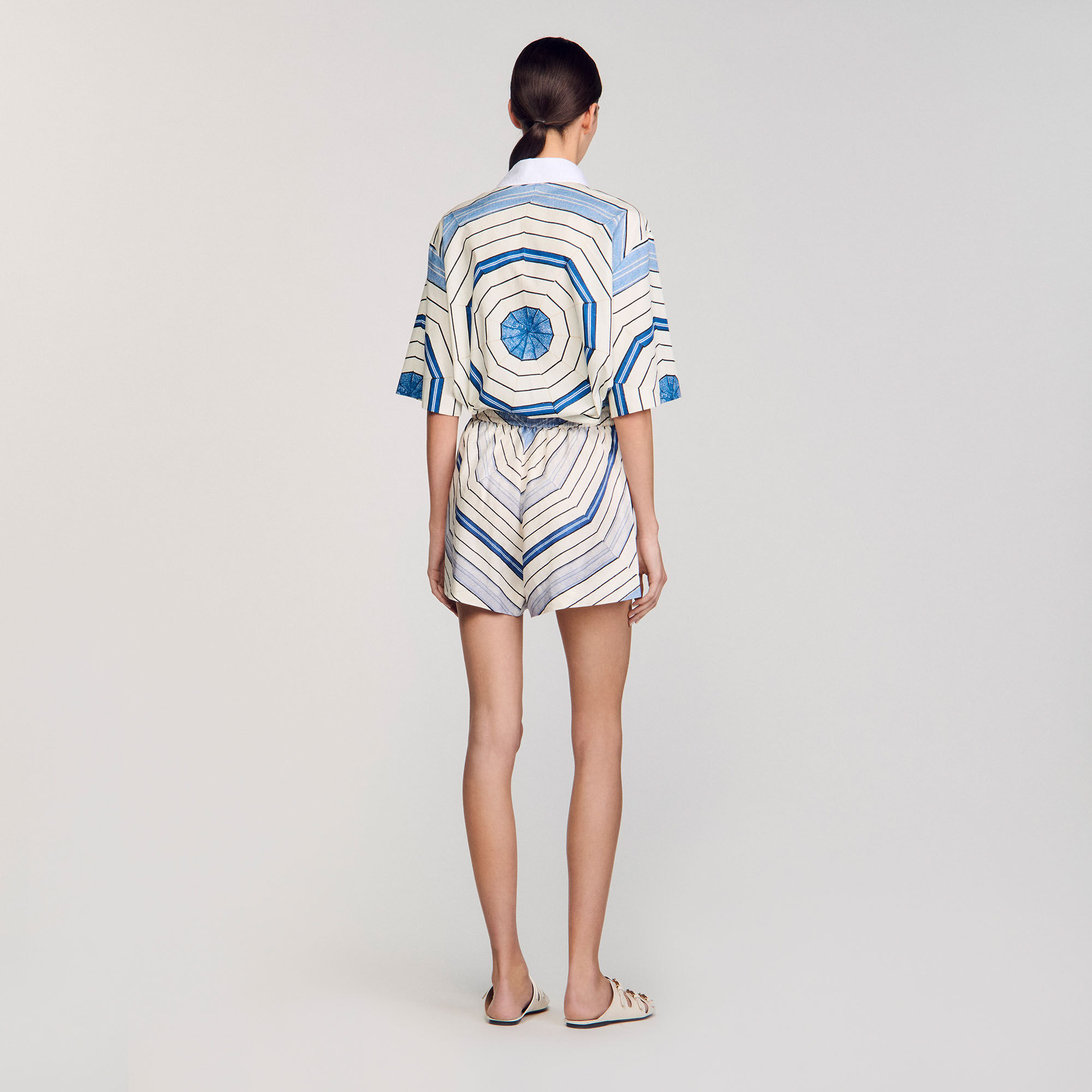 Shorts con stampa a spirali