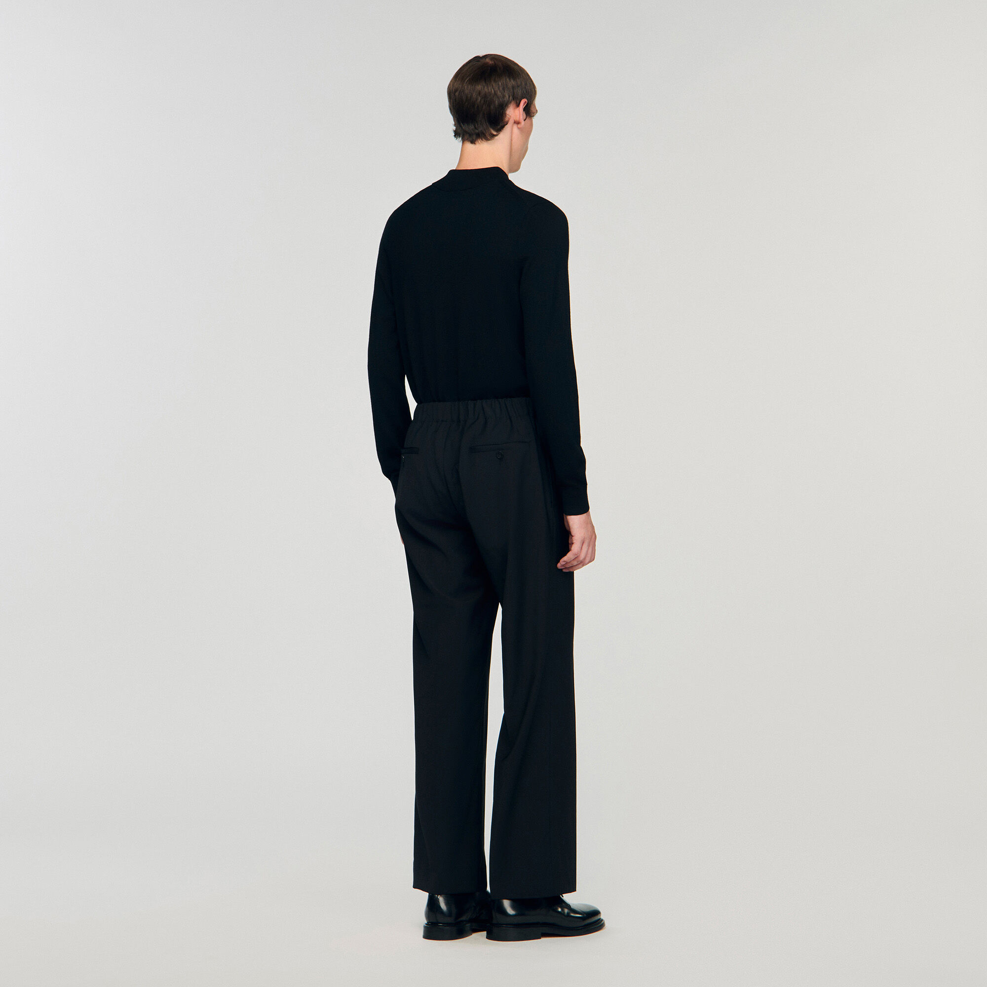 Pantaloni larghi