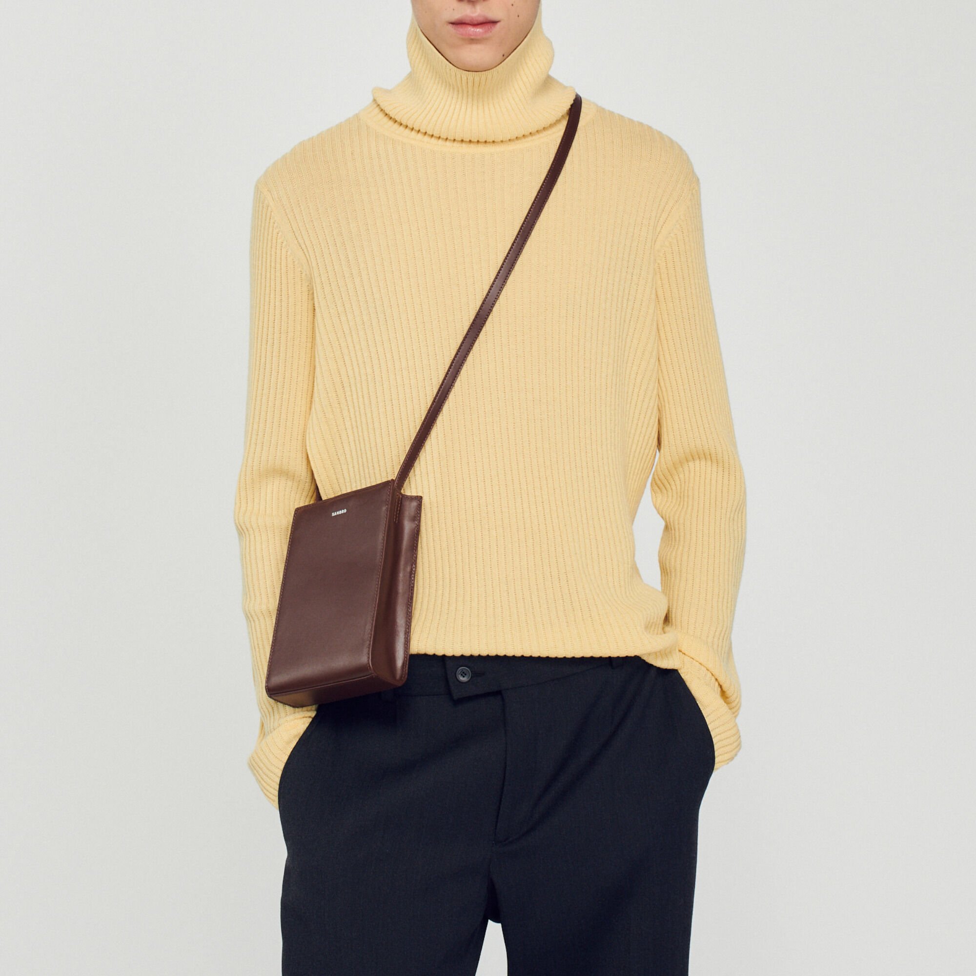 Pullover a collo alto