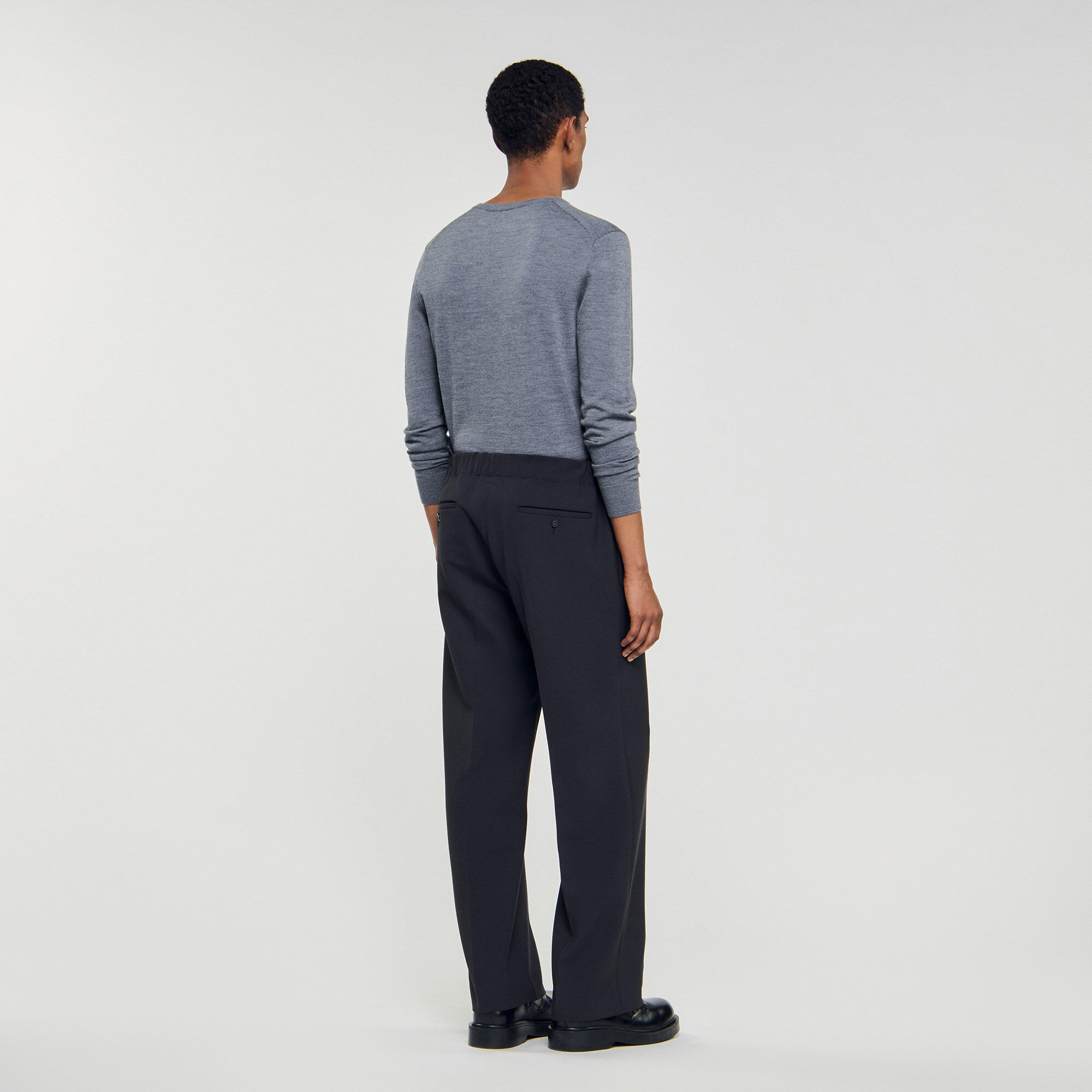 Pantaloni larghi