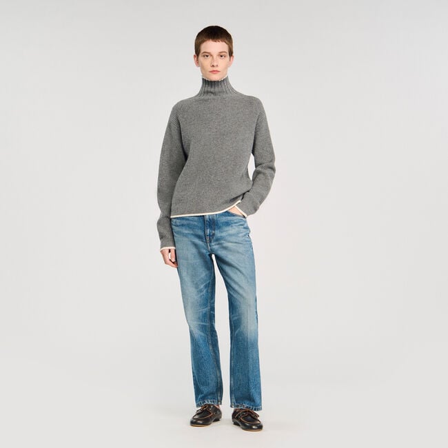 Maglione con collo alto