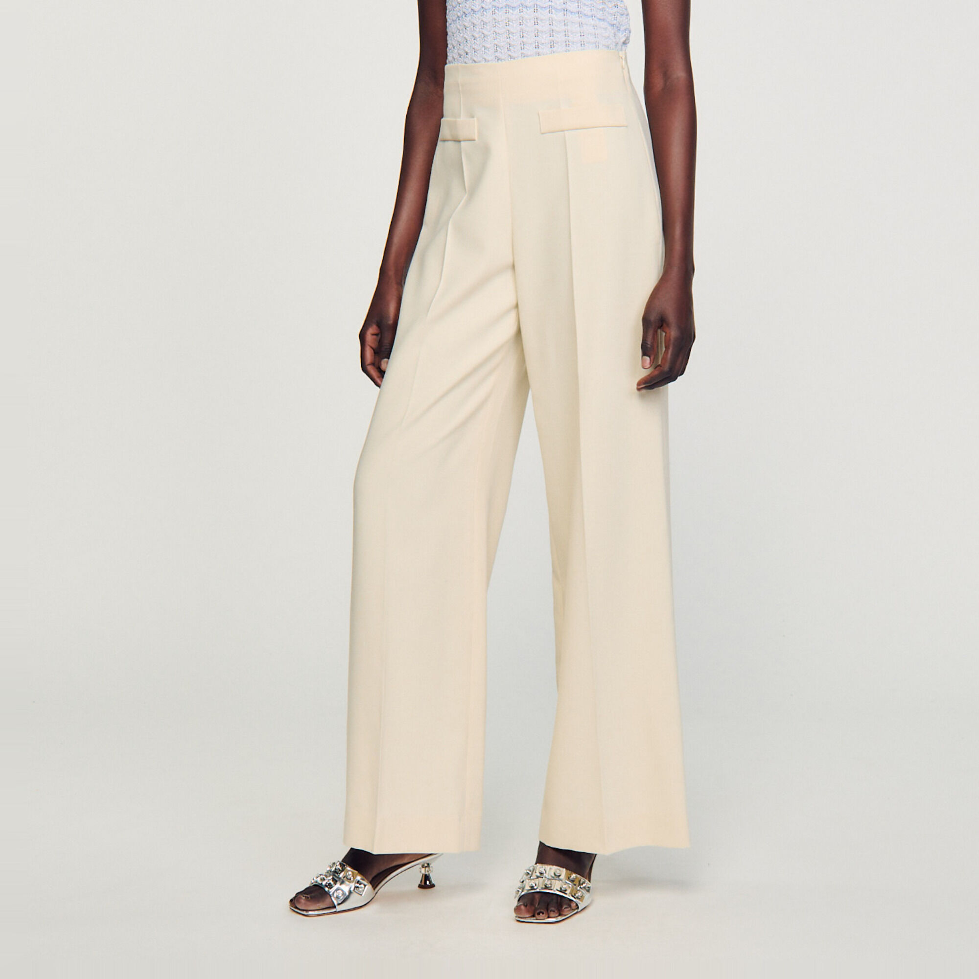 Pantaloni larghi con pince