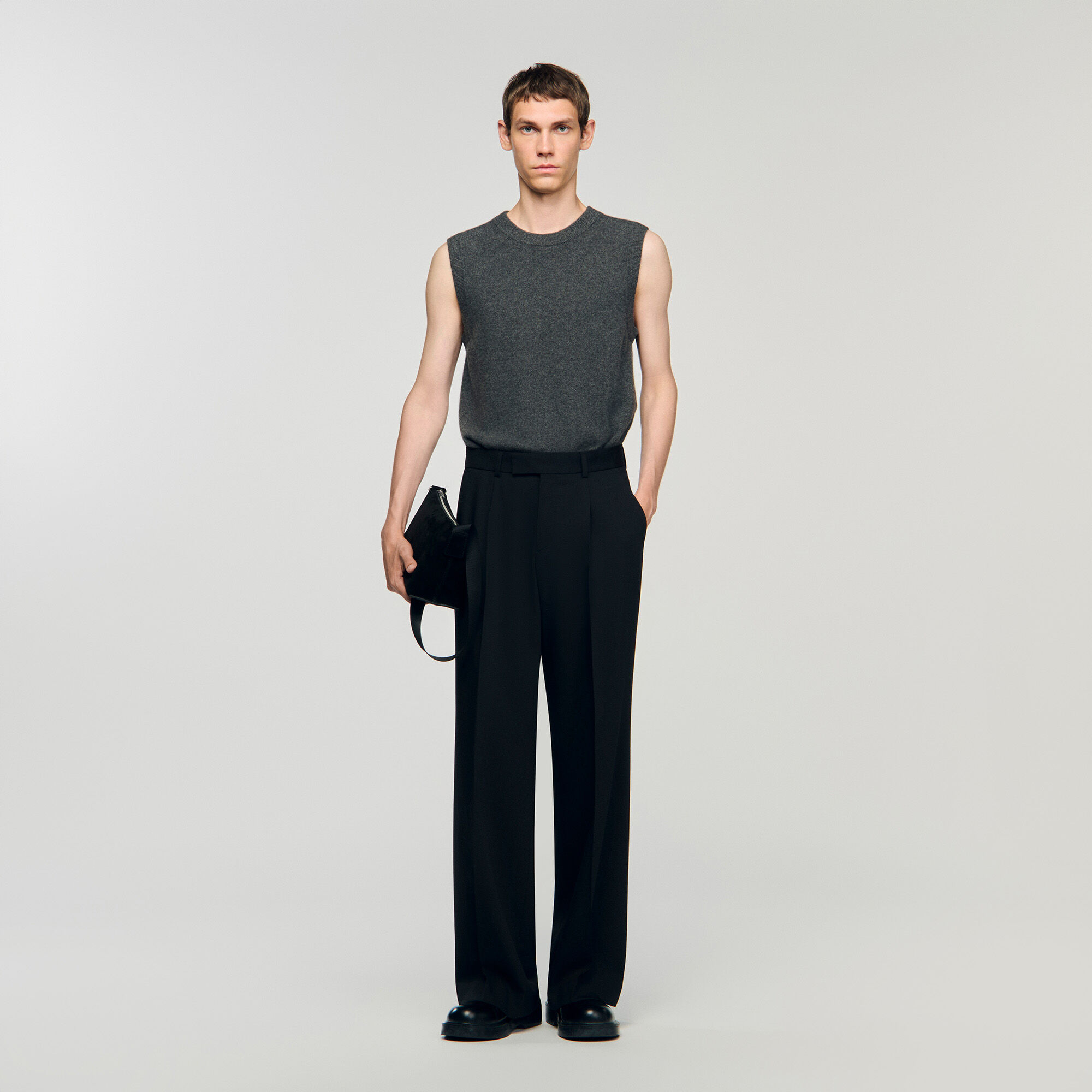 Pantaloni larghi con pieghe
