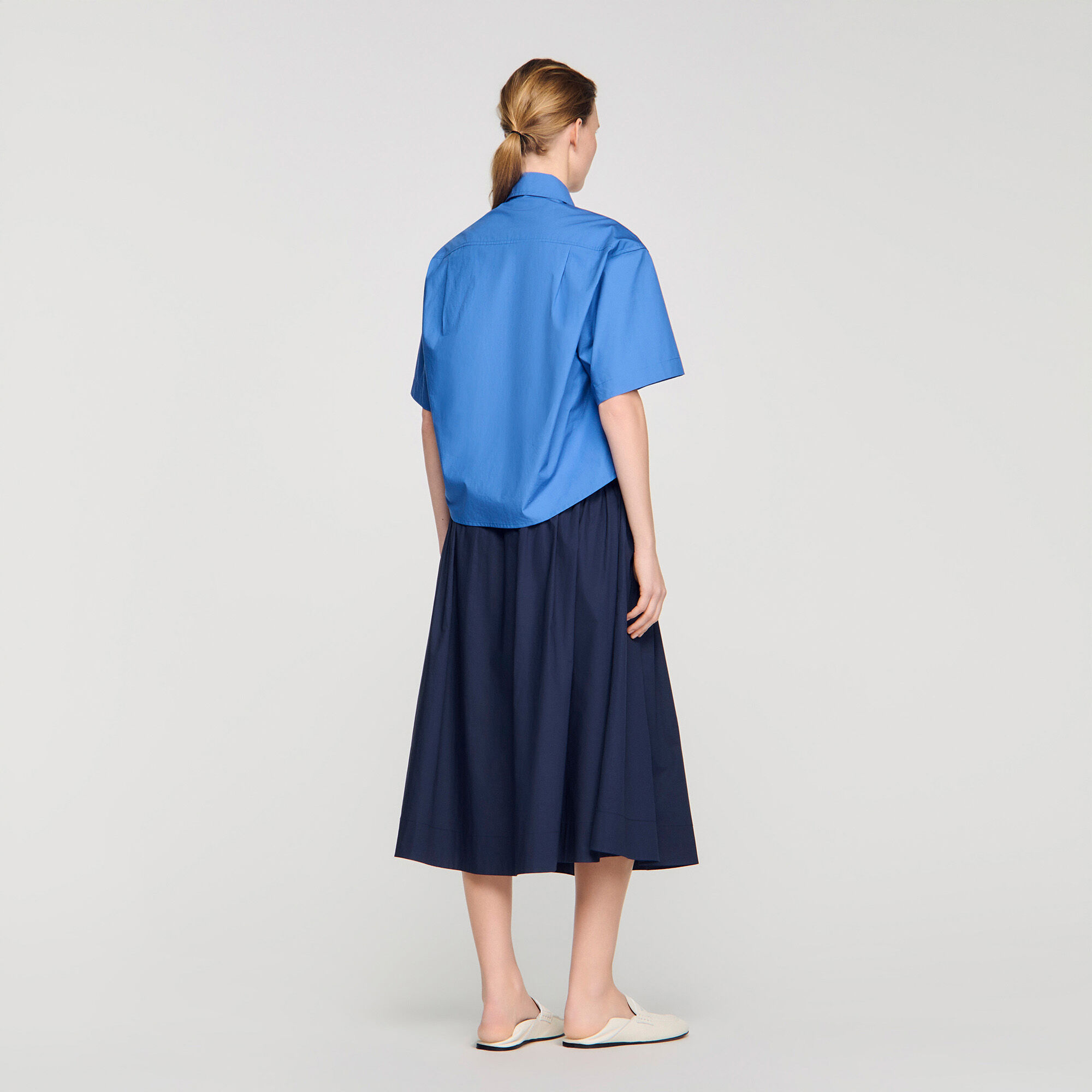 Camicia ricamata e perlata