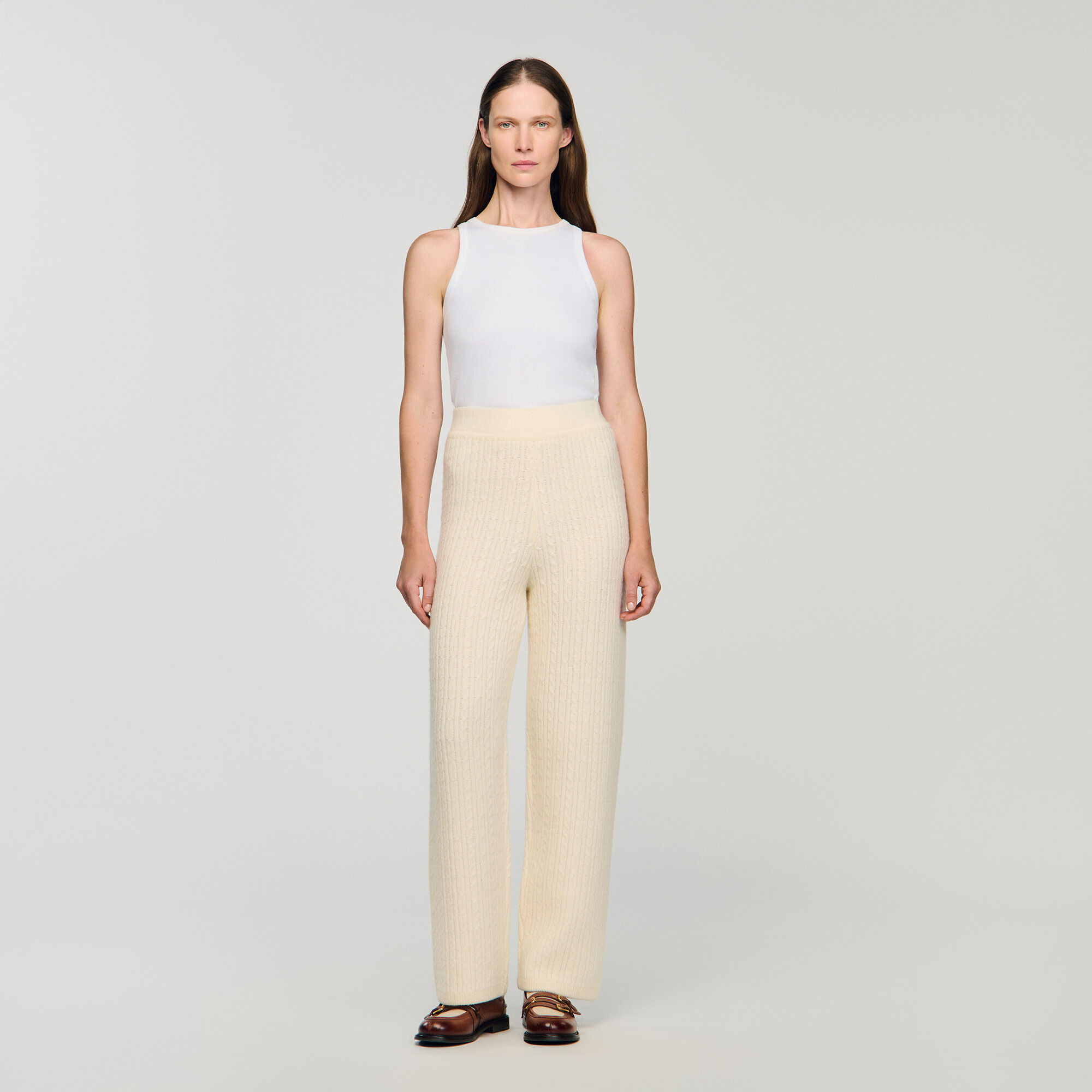 Pantaloni in maglia a trecce