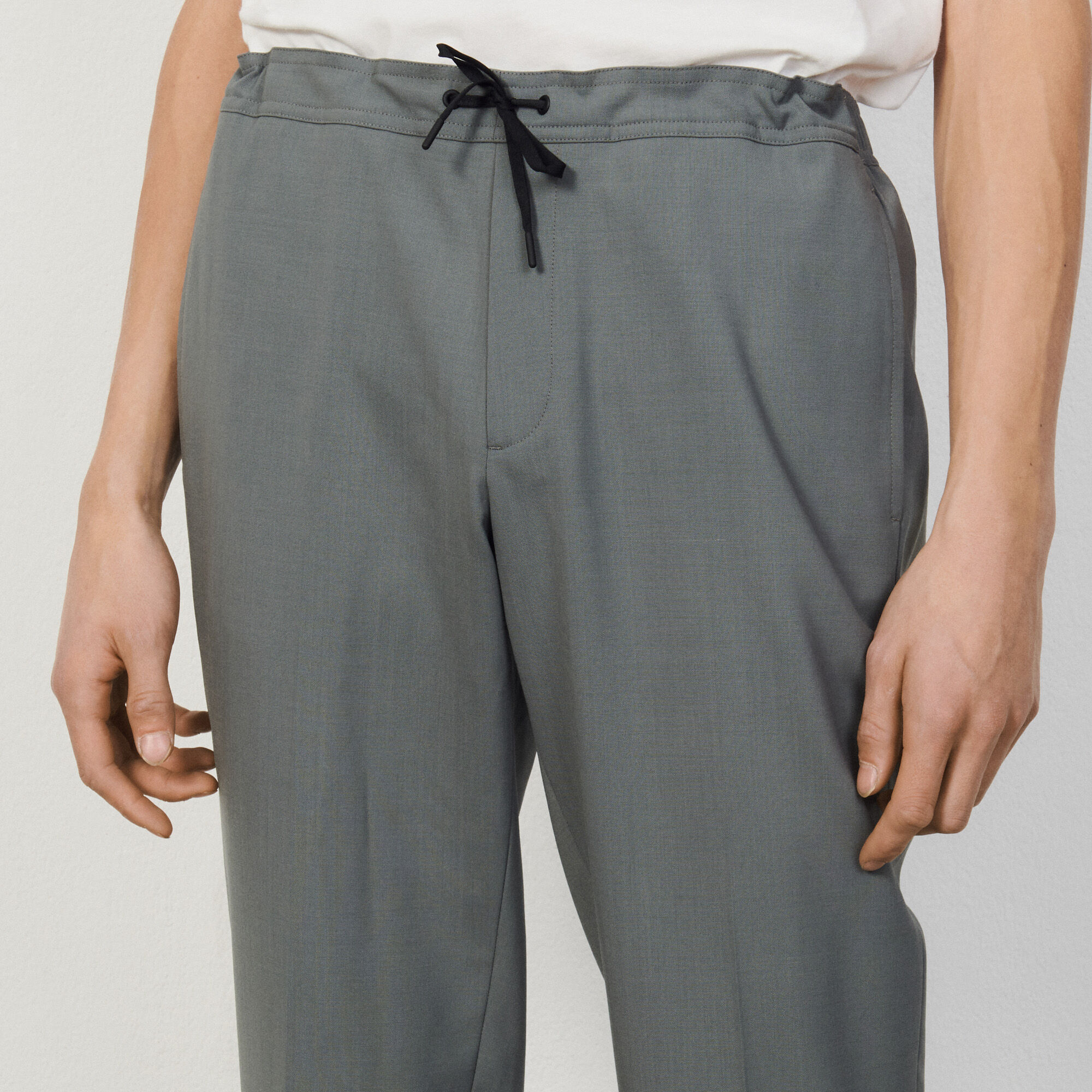 Pantaloni con elastico in vita