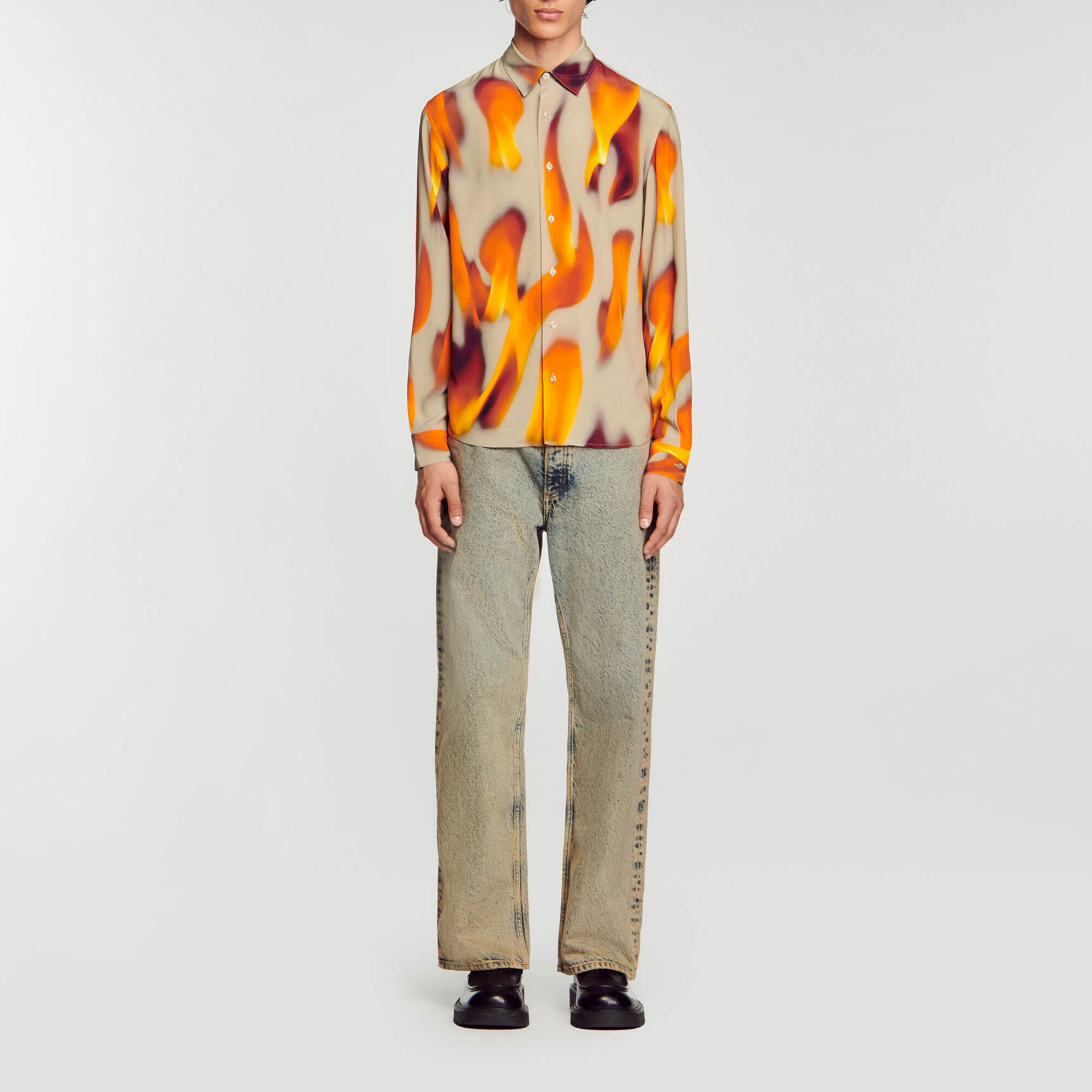 Camicia con motivi a fiamme