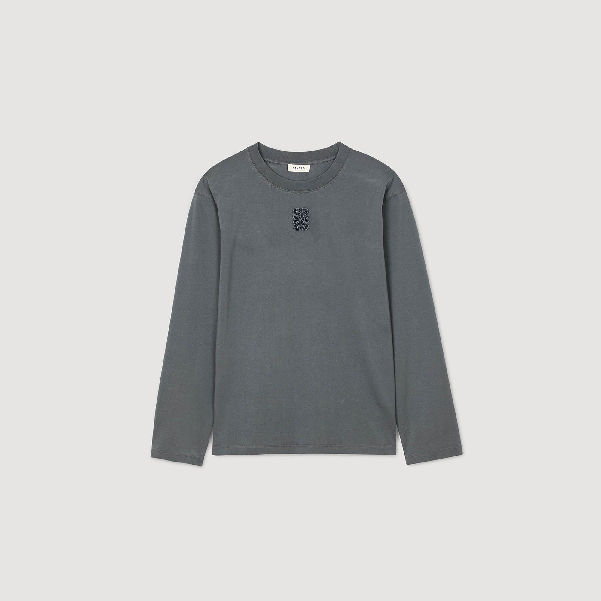 T-shirt con ricamo