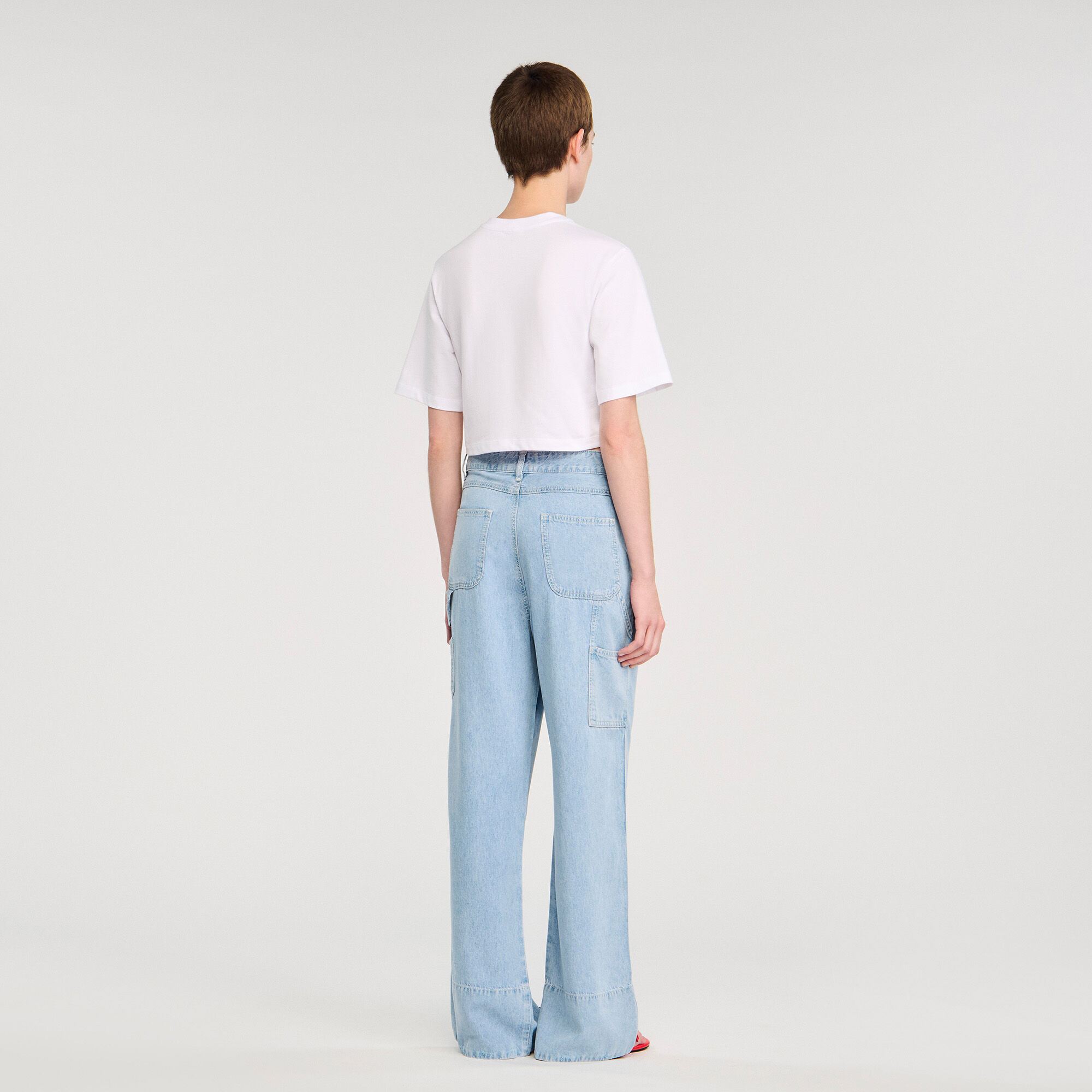 T-shirt con dettaglio volant