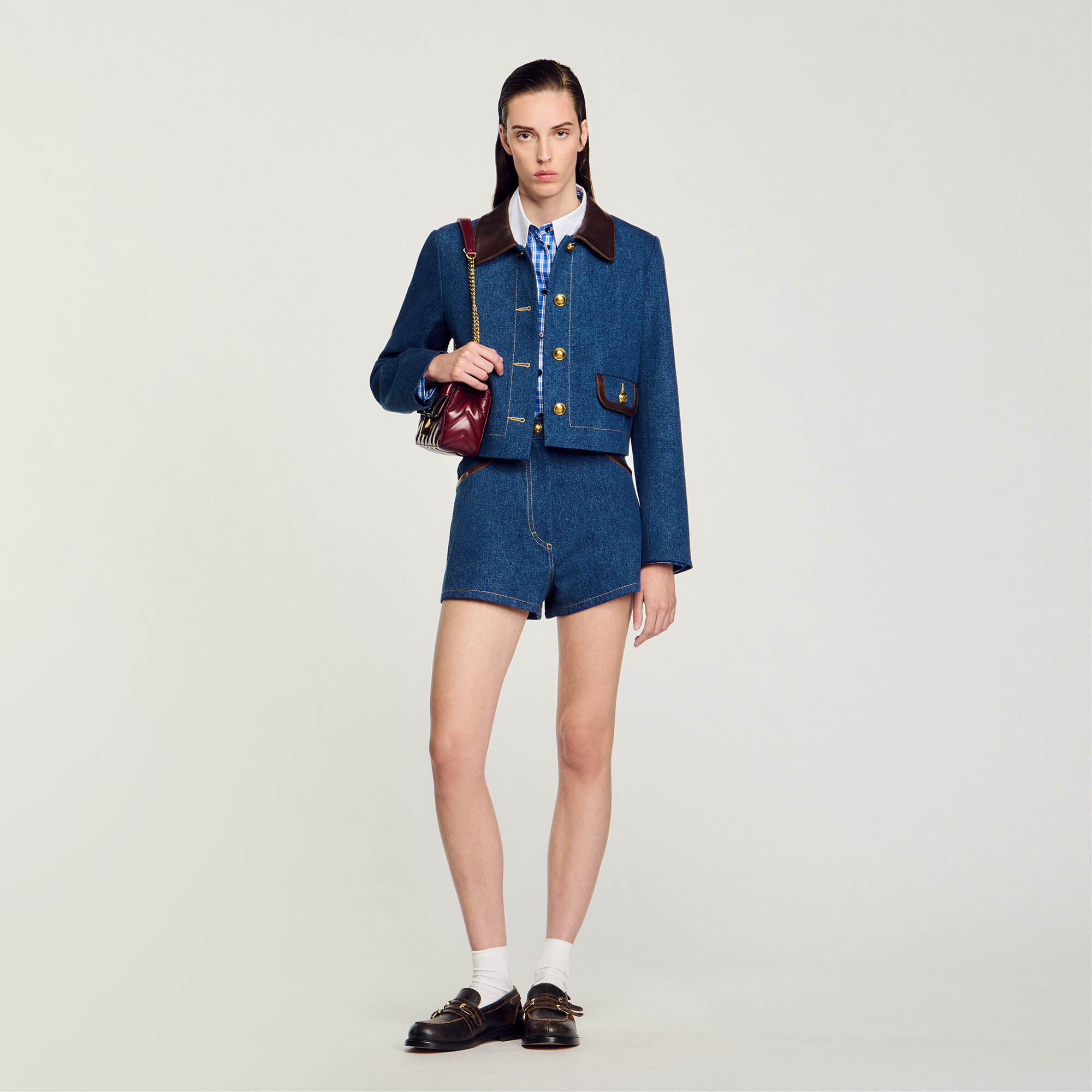 Giacca di jeans con colletto in pelle blu da donna Sandro Paris