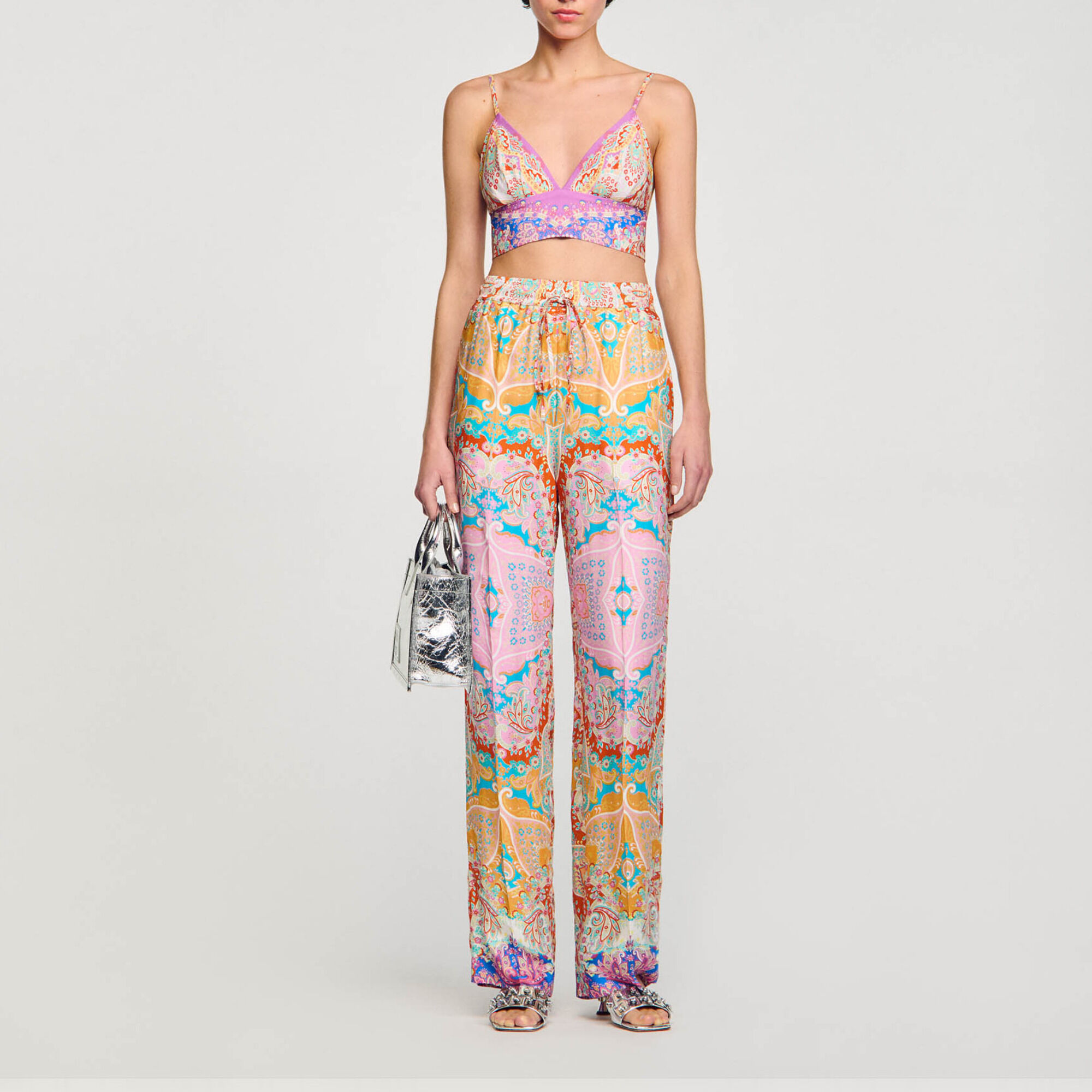 Pantaloni fluidi con stampa