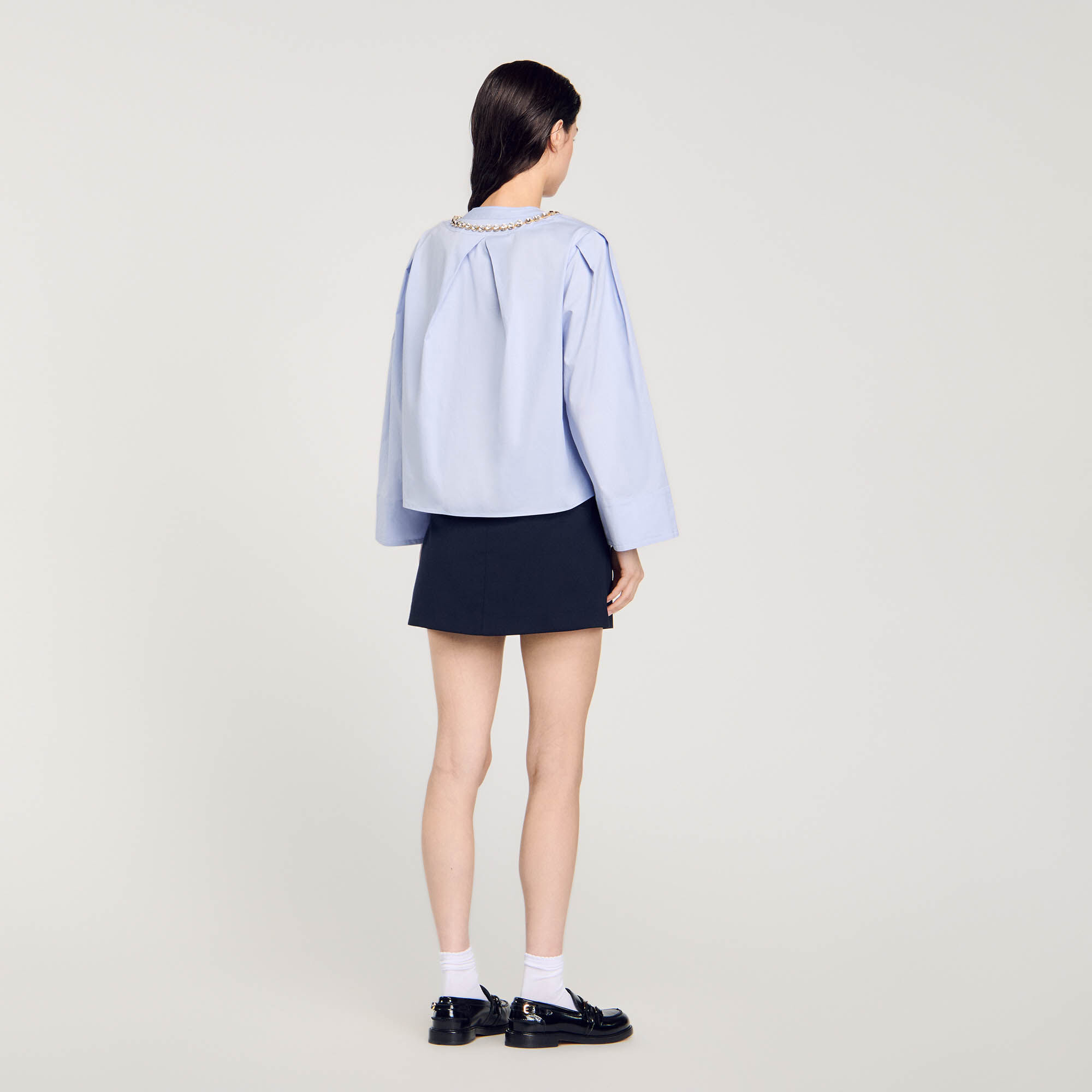 Camicia corta con colletto bijou