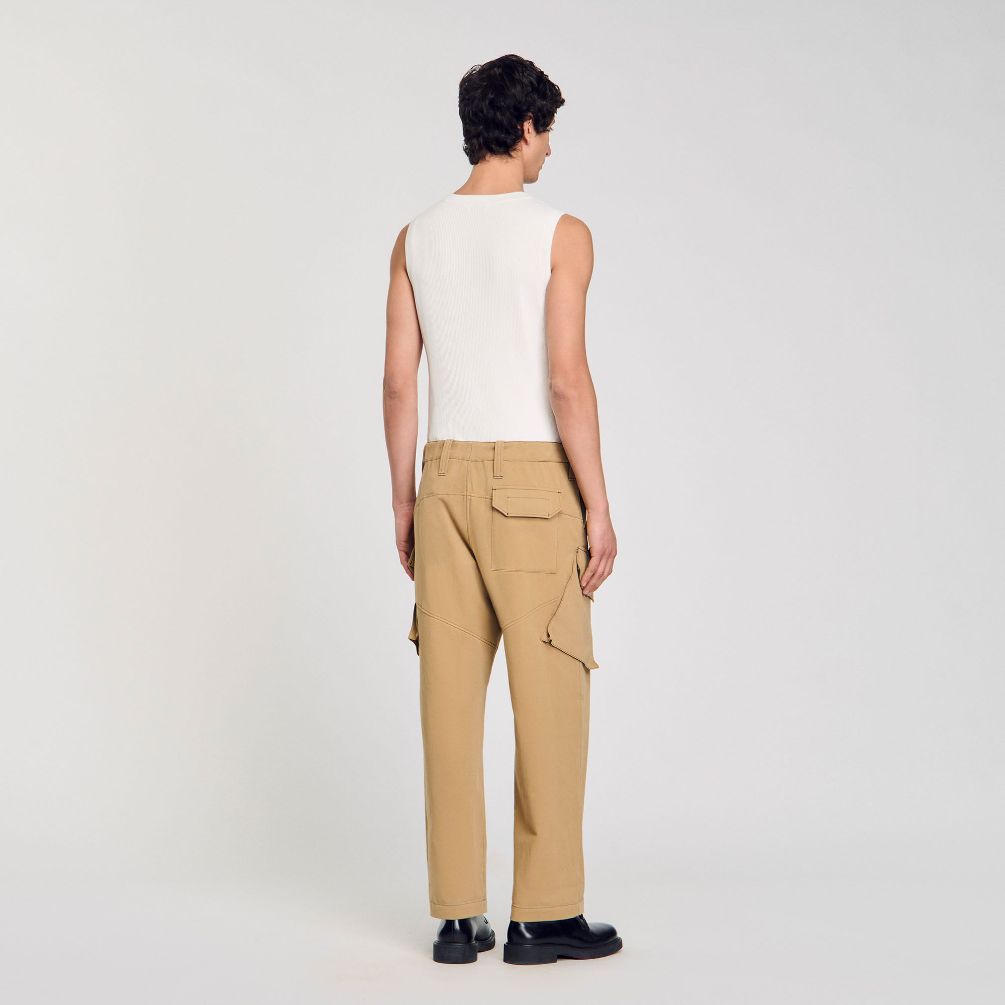 Pantaloni militari