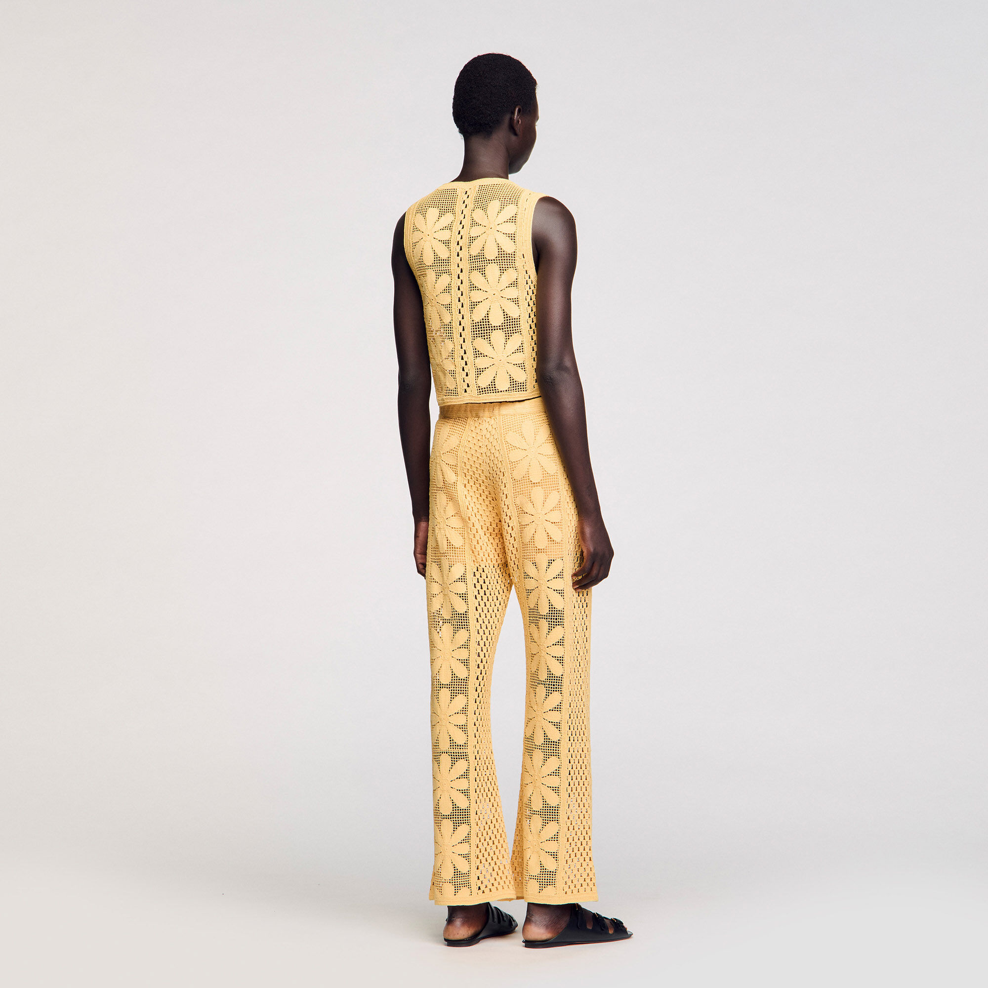 Pantaloni dritti in crochet