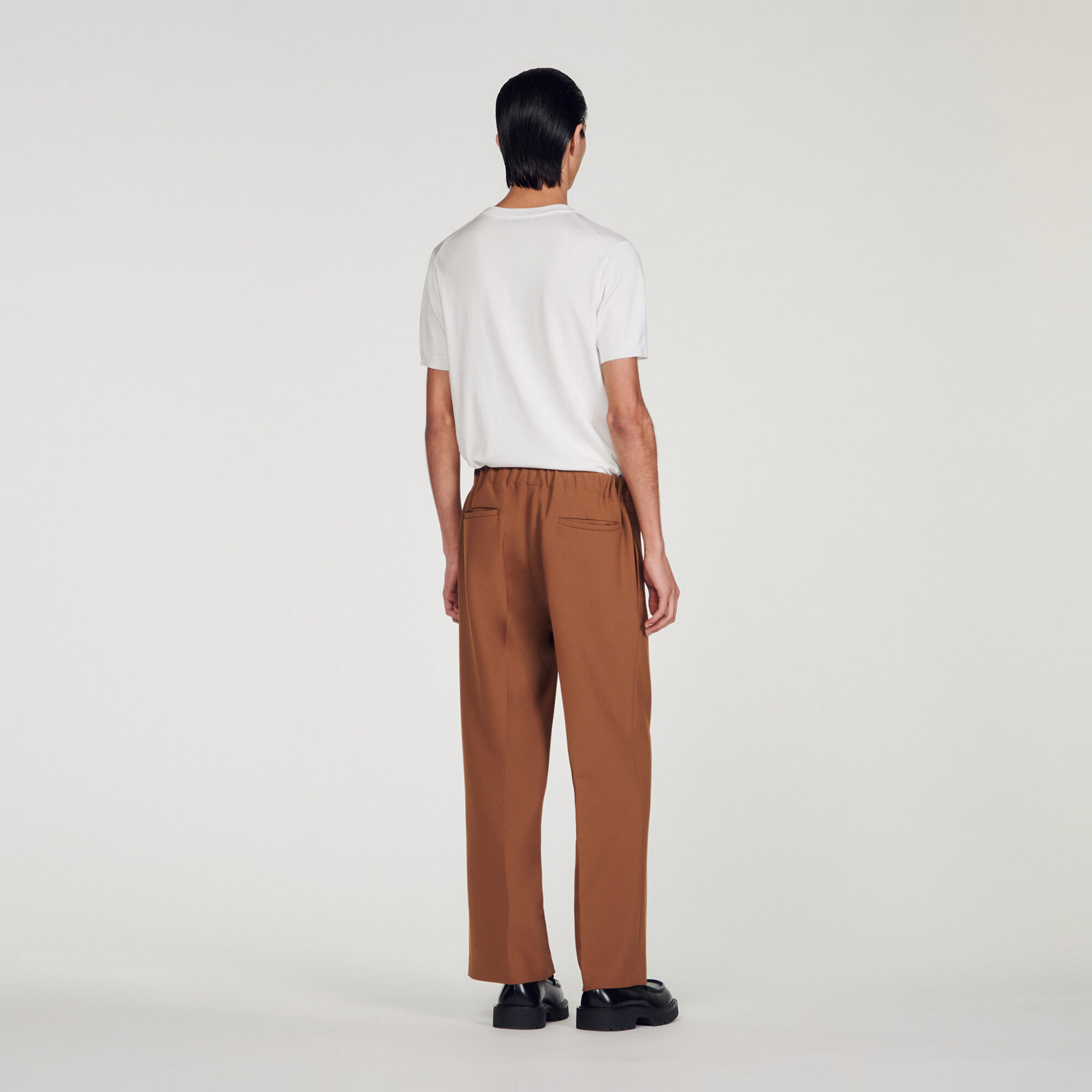 Pantaloni larghi