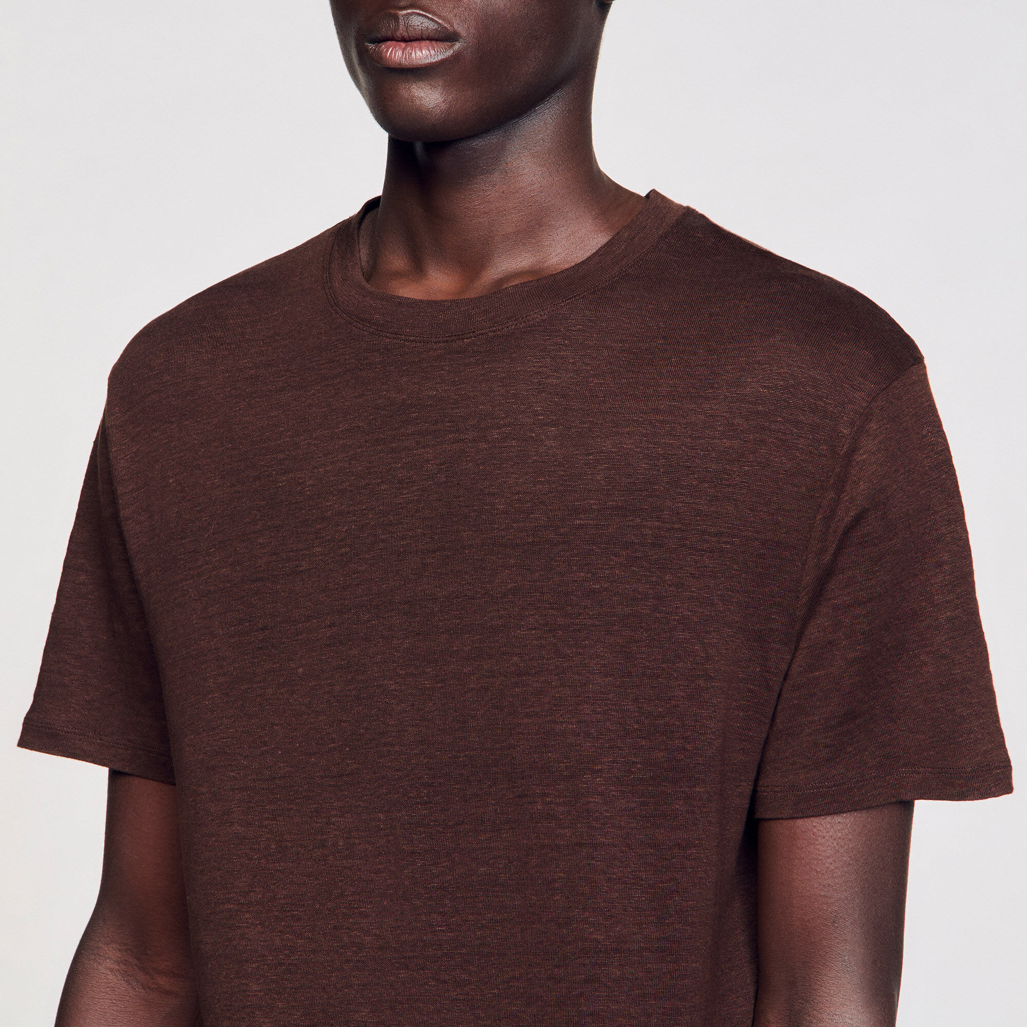 T-shirt in lino certificato